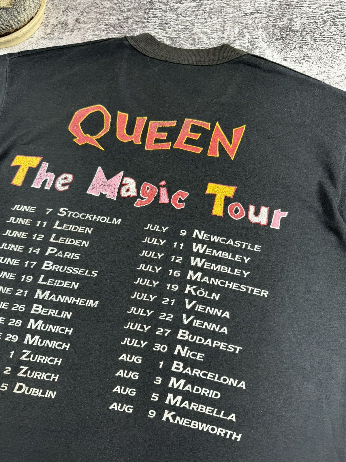 Band Tees Vintage 1986 Queen A Kind of Magic Tour 80S Music T Shirt Size US S / EU 44-46 / 1 - 17 Thumbnail