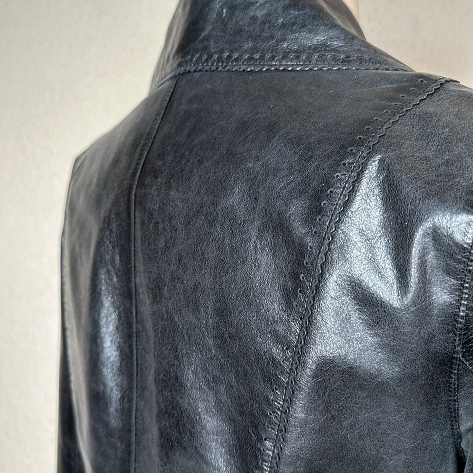 Guess × Leather × Vintage VTG Y2K Guess Leather Blazer Jacker Black MED Scalloped Seam Size M / US 6-8 / IT 42-44 - 7 Thumbnail