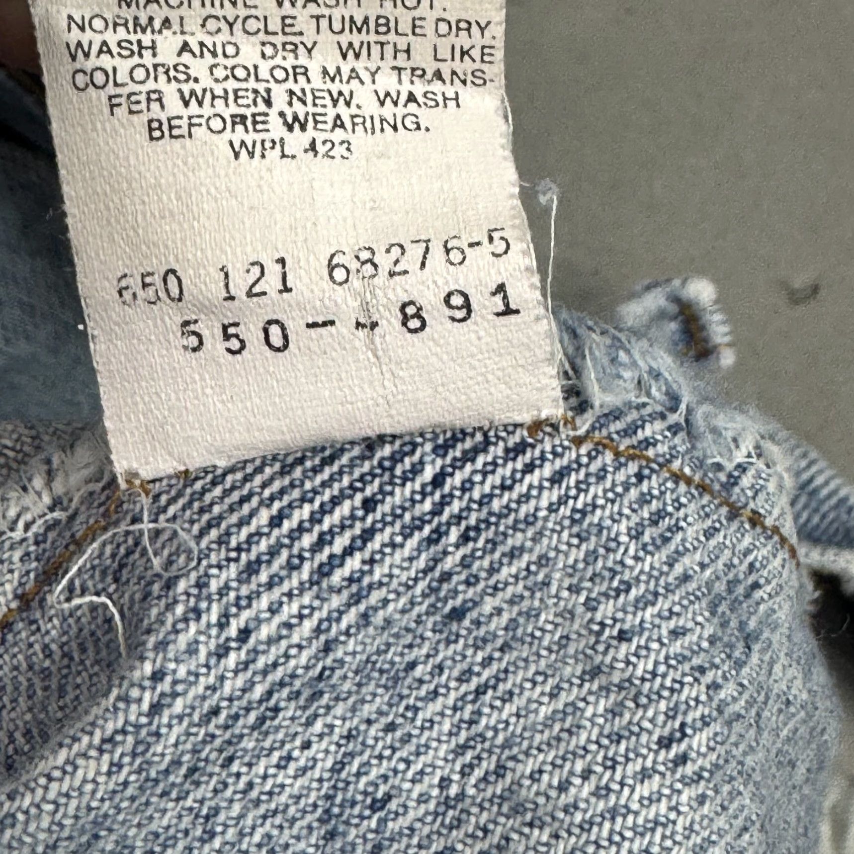 Levi's VINTAGE Levi's 550 Jeans Men 28x26 Blue Made USA Light 90s Relaxed Denim Tapered 5-Pocket Womens? Size US 28 / EU 44 - 5 Thumbnail