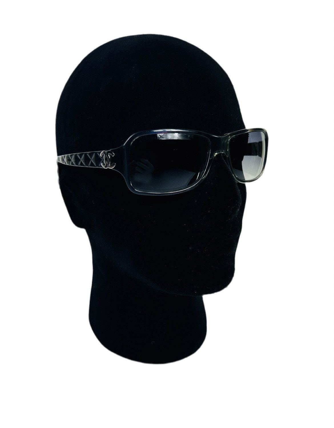 Chanel Chanel CC 696/11 Sunglasses Size ONE SIZE - 1 Thumbnail