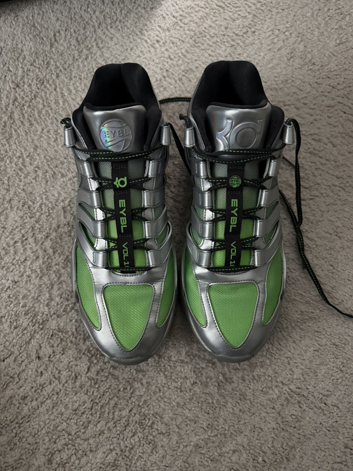 Nike KD 18 EYBL Size US 13 / EU 46 - 2 Thumbnail