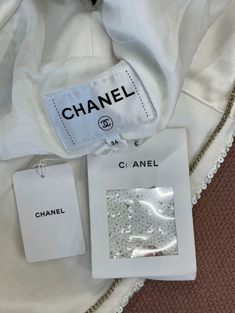 Chanel Chanel 22S white sequin color sleeve heavy industry jacket Size XXS / US 00 / IT 34 - 7 Thumbnail