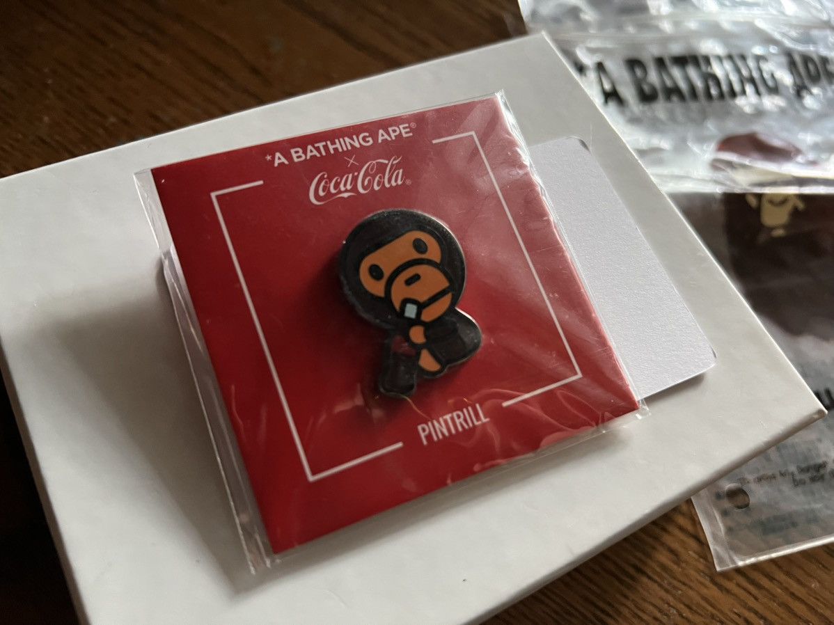 Bape Bape / Coca Cola Baby Milo Pin Size ONE SIZE - 2 Thumbnail