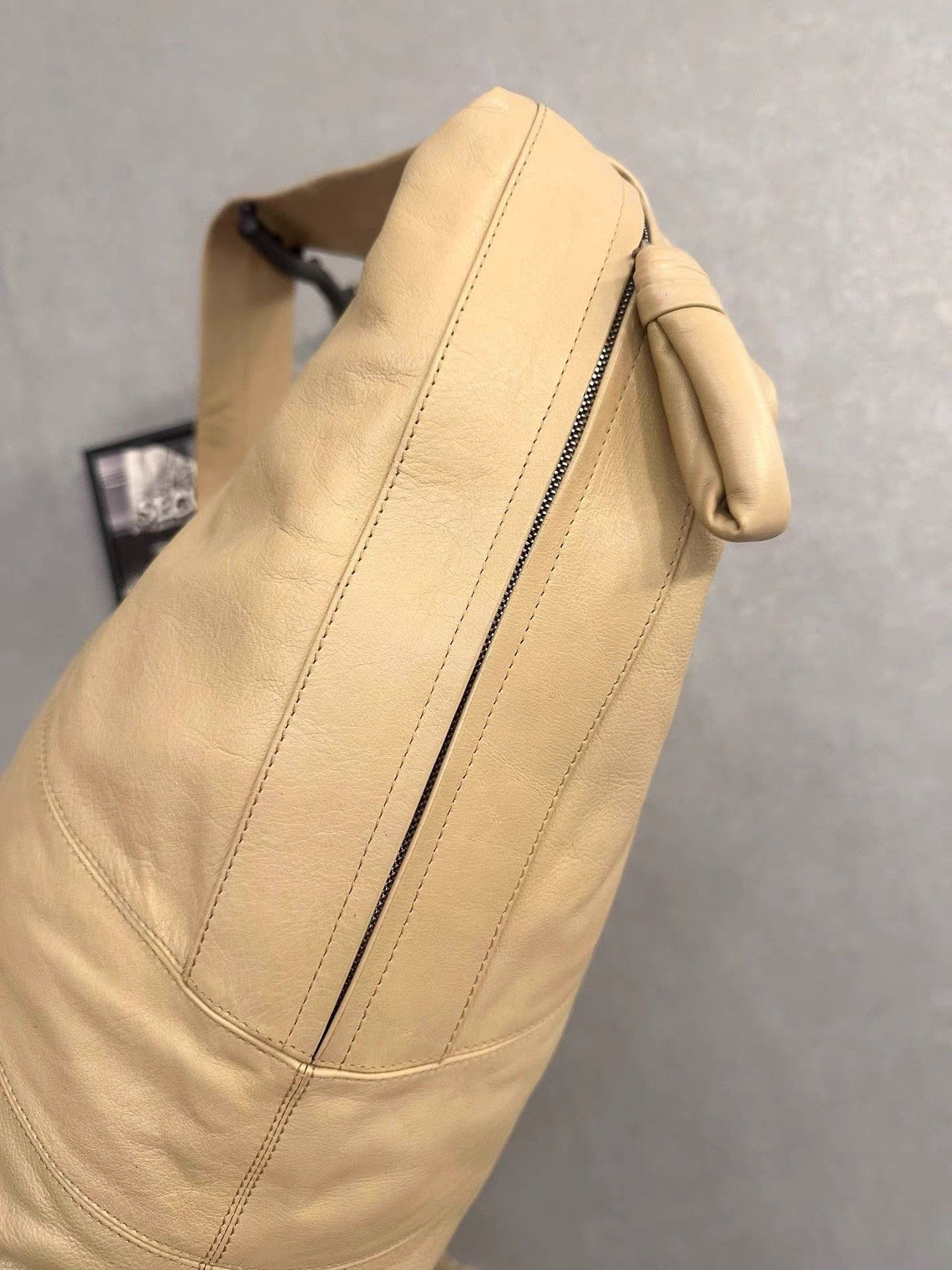 Lemaire Lemaire Brand New Extra Large Croissant Bag K34 Size ONE SIZE - 8 Thumbnail