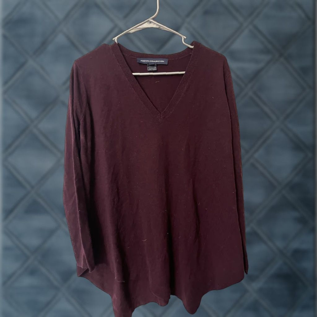 French Connection VINTAGE French Connection Women's Maroon Sweater Size Medium Acrylic Blend V Neck Size M / US 6-8 / IT 42-44 - 1 Thumbnail