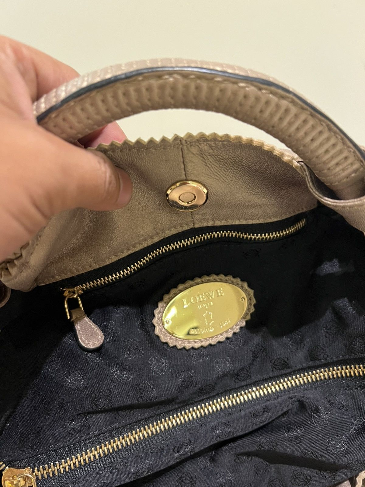 Loewe Loewe nappa aire bronze Size ONE SIZE - 13 Thumbnail
