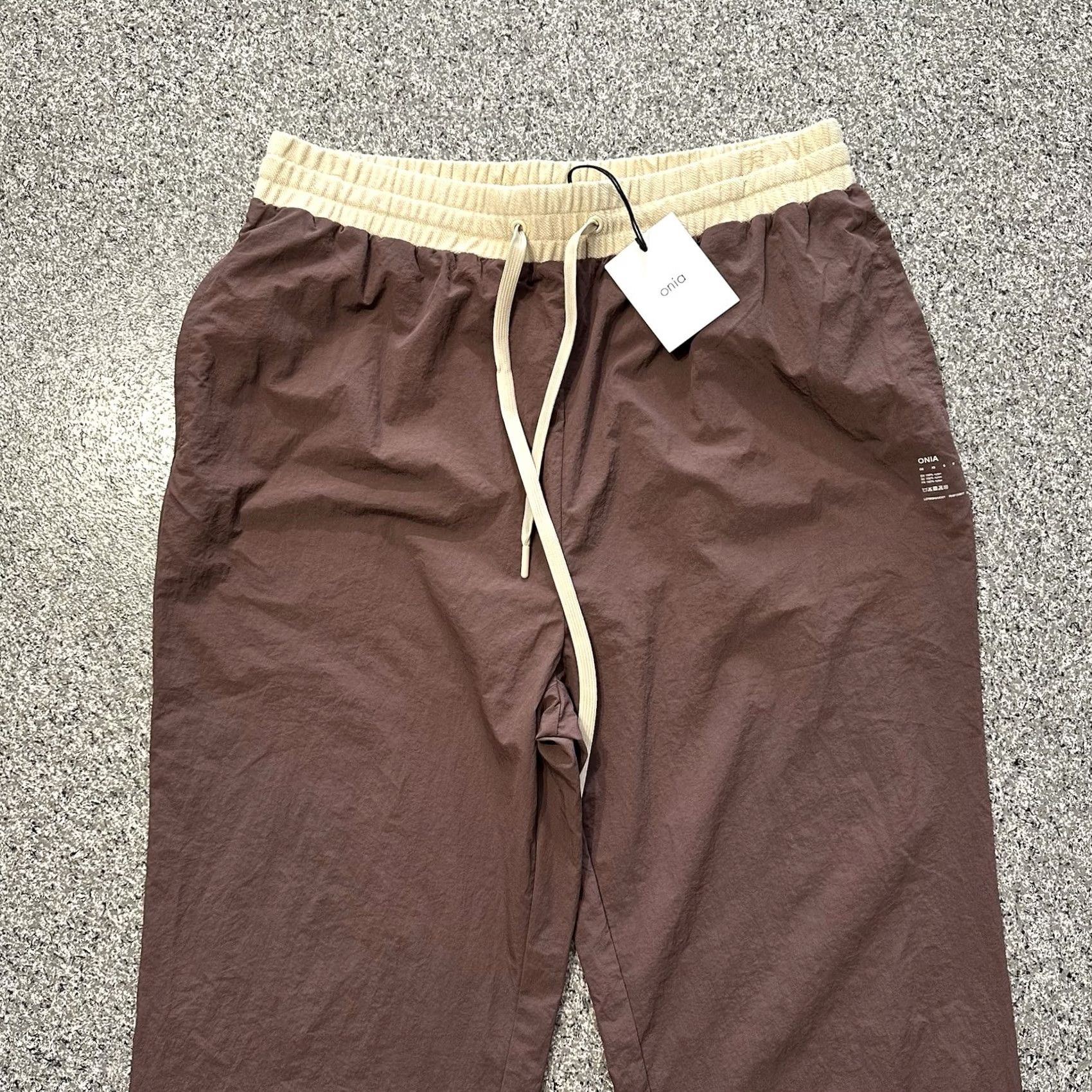 Onia Onia Jogger Pants Womens XL Brown Deep Taupe Nylon Tapered Drawstring Activewear Size 40" / US 18 - 3 Thumbnail