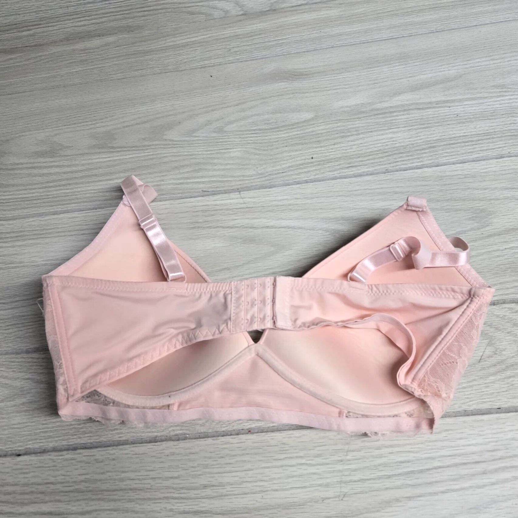 Laura Ashley Laura Ashley Women's Bra 40D Lightly Lined Pink Floral Underwire Wireless Back Closure 40 Band Style Bralette Size ONE SIZE - 2 Thumbnail