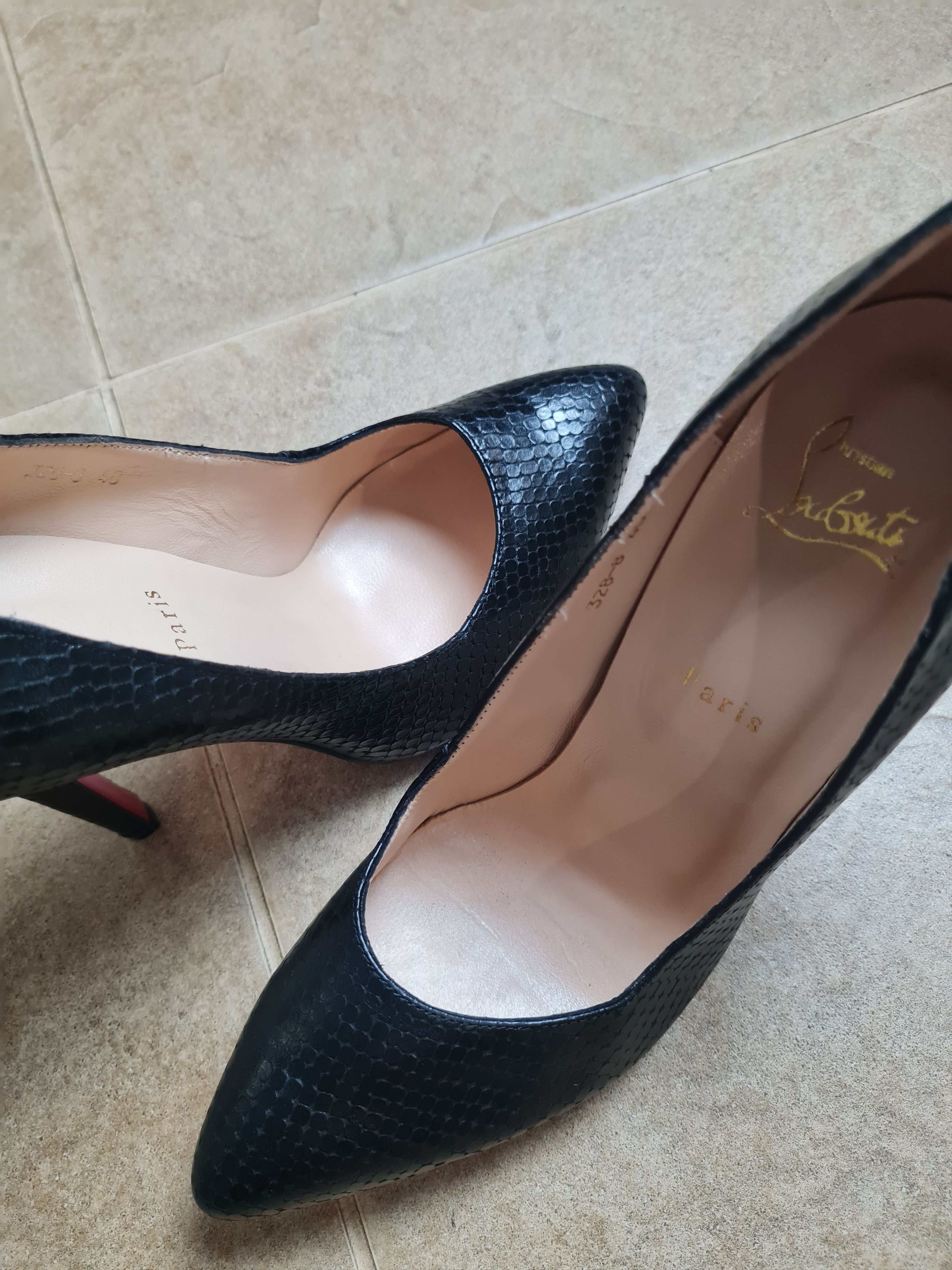 Christian Louboutin Christian Louboutin Yousra Python Black Leather Gently Worn Size US 10 / IT 40 - 9 Thumbnail