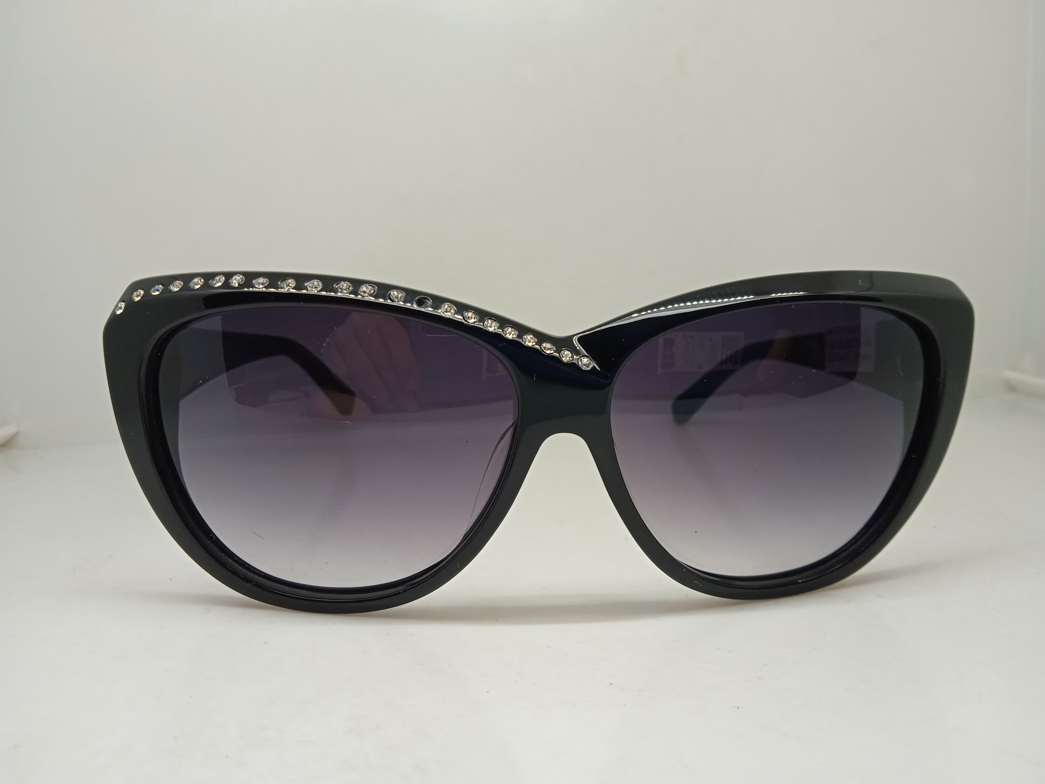 Vintage Guess Asymmetric Diamond Black Sunglasses Frame