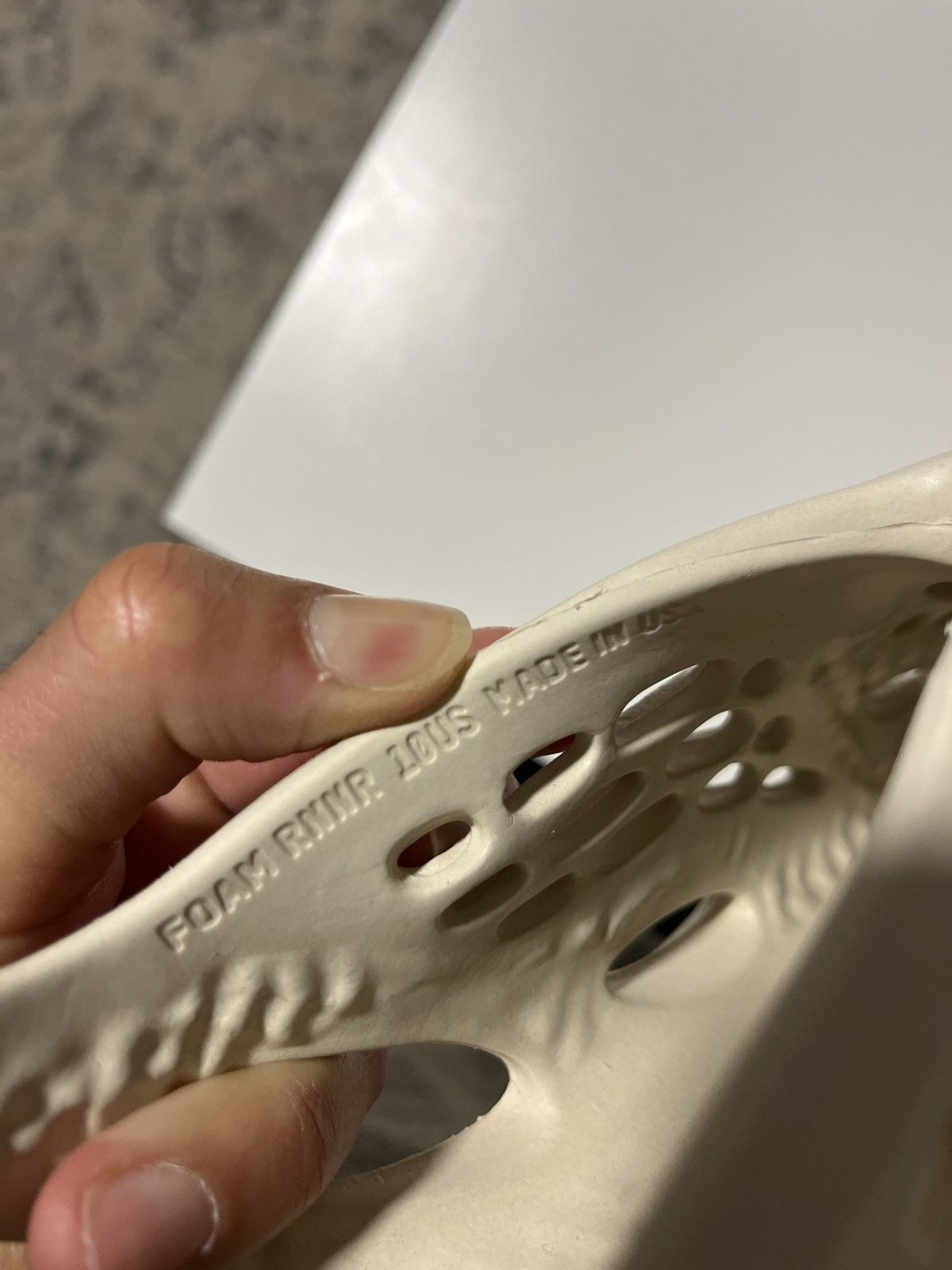 Adidas Adidas Yeezy Foamrunner “Sand” Size 10 Size US 10 / EU 43 - 5 Thumbnail