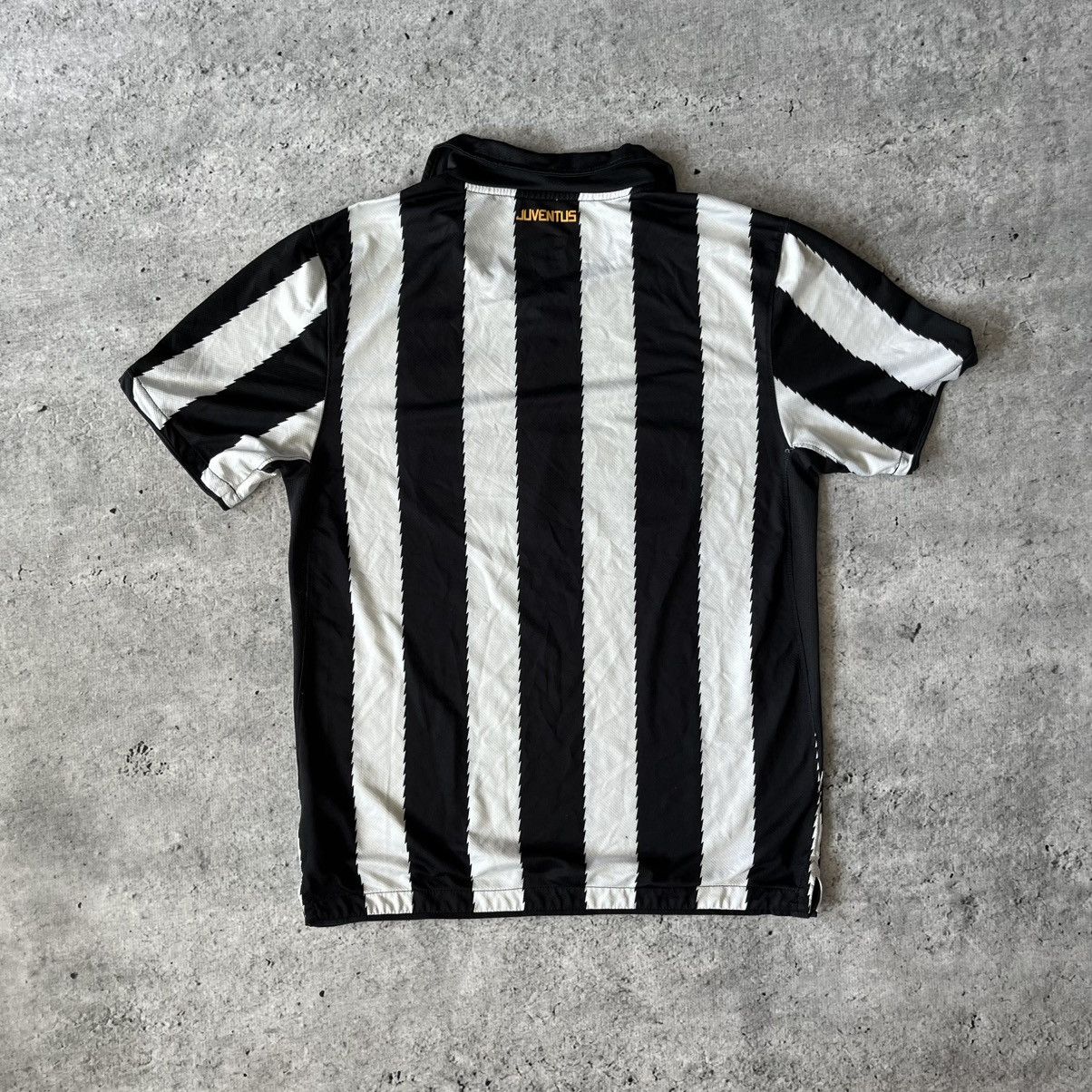 Nike Juventus Nike home jersey M 2010-2011 retro Size US M / EU 48-50 / 2 - 2 Thumbnail