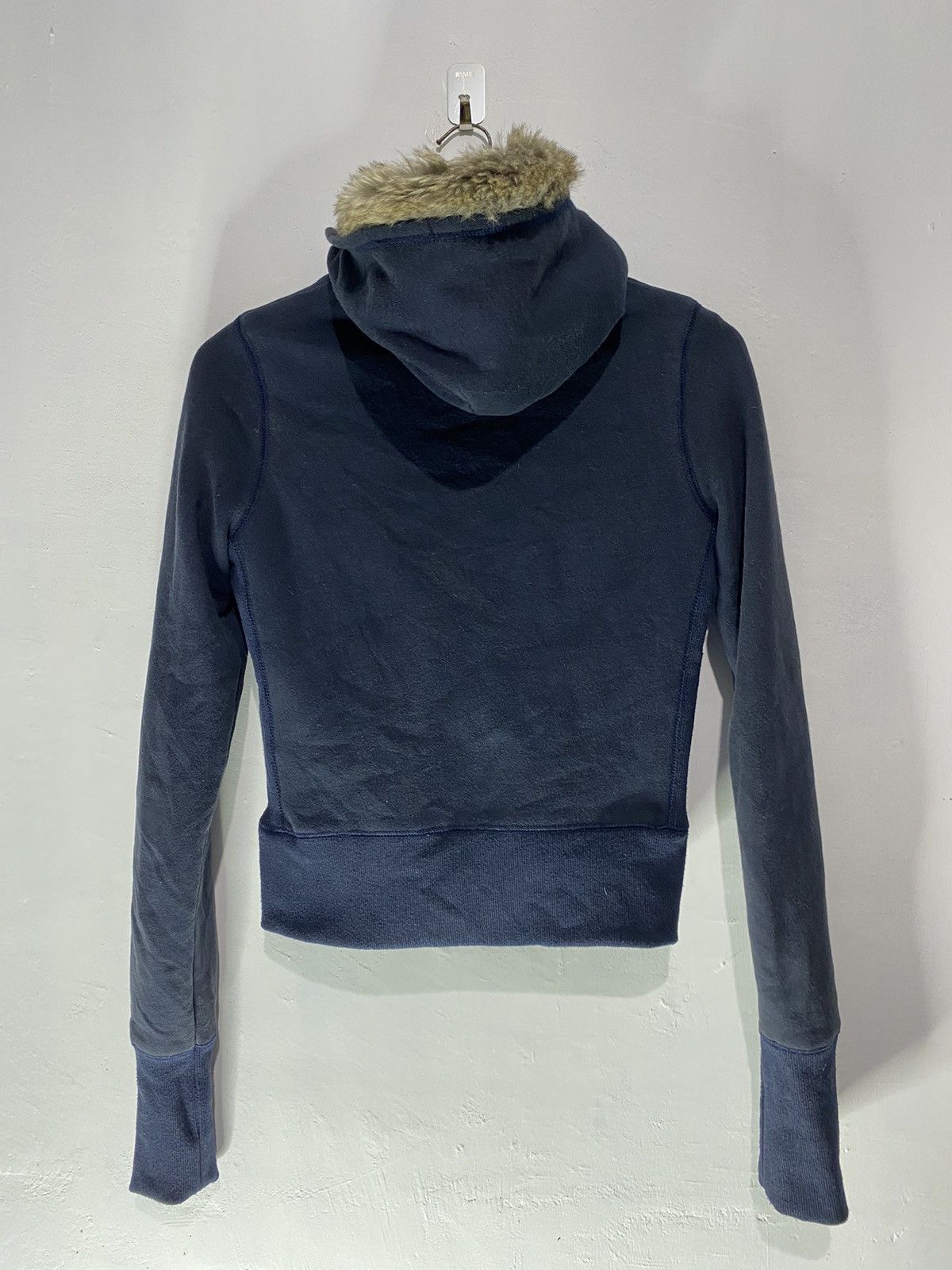 Abercrombie & Fitch Abercrombie embroidered faux fur hoodie Size US S / EU 44-46 / 1 - 2 Thumbnail