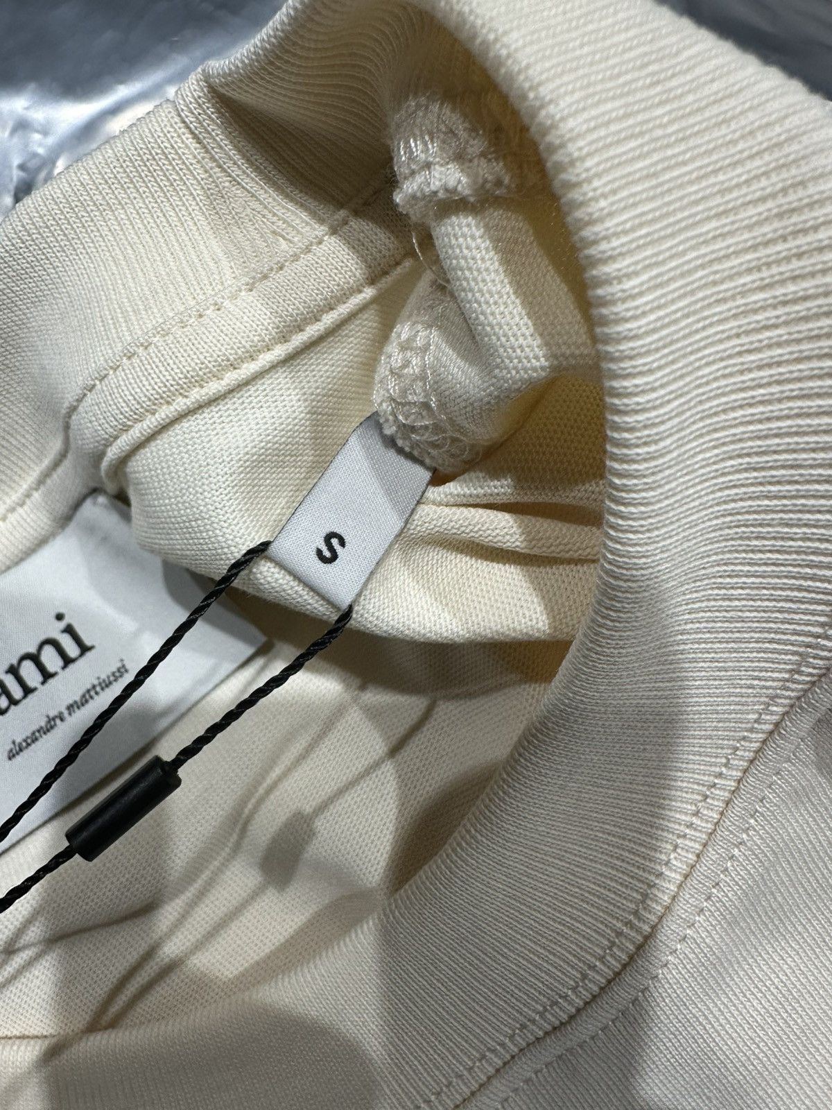 AMI AMI - ADC Tshirt White Cream Size US S / EU 44-46 / 1 - 3 Thumbnail