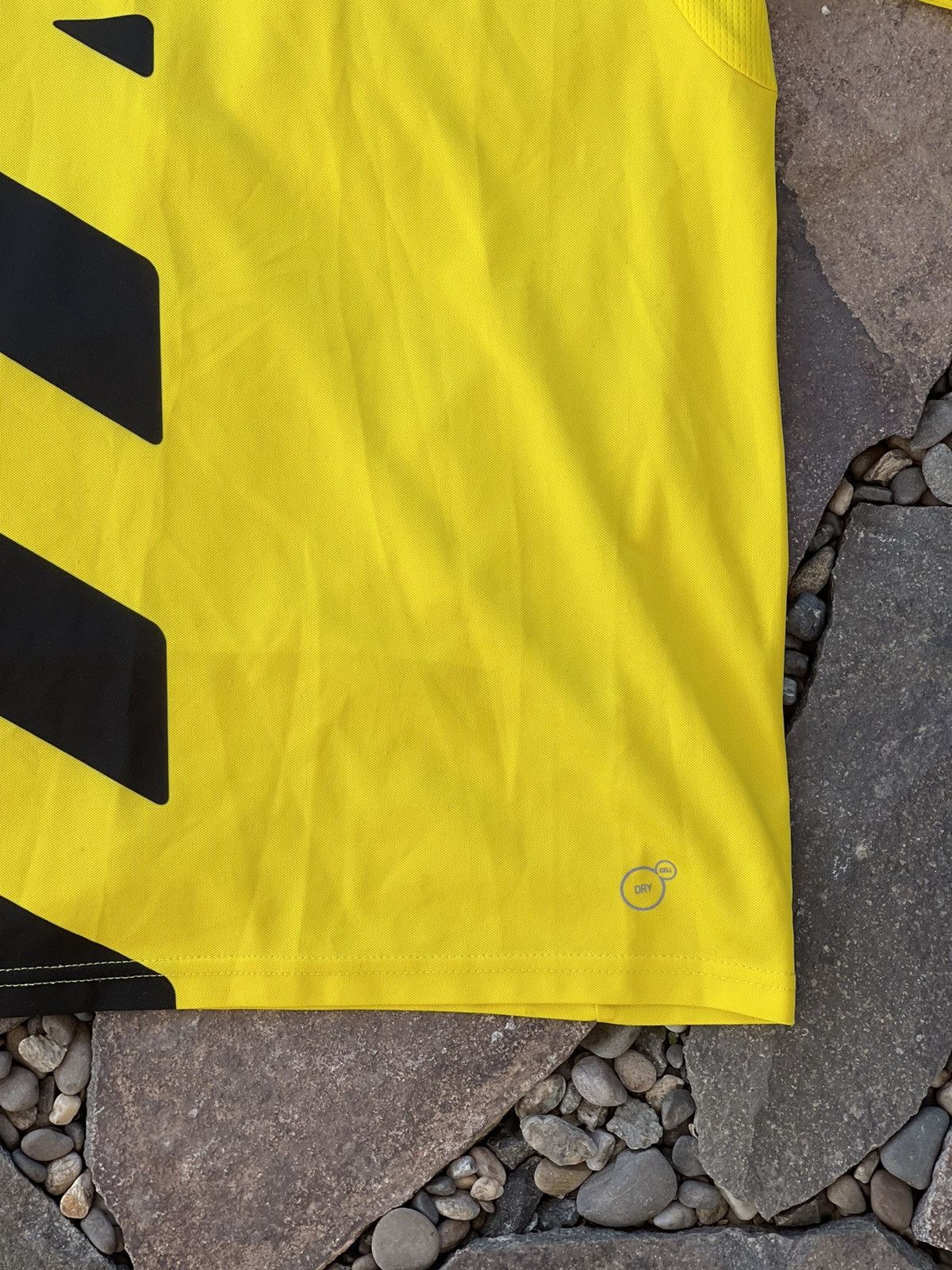 Puma 2014 Puma Borrusia Dortmund yellow soccer jersey Size US S / EU 44-46 / 1 - 5 Thumbnail