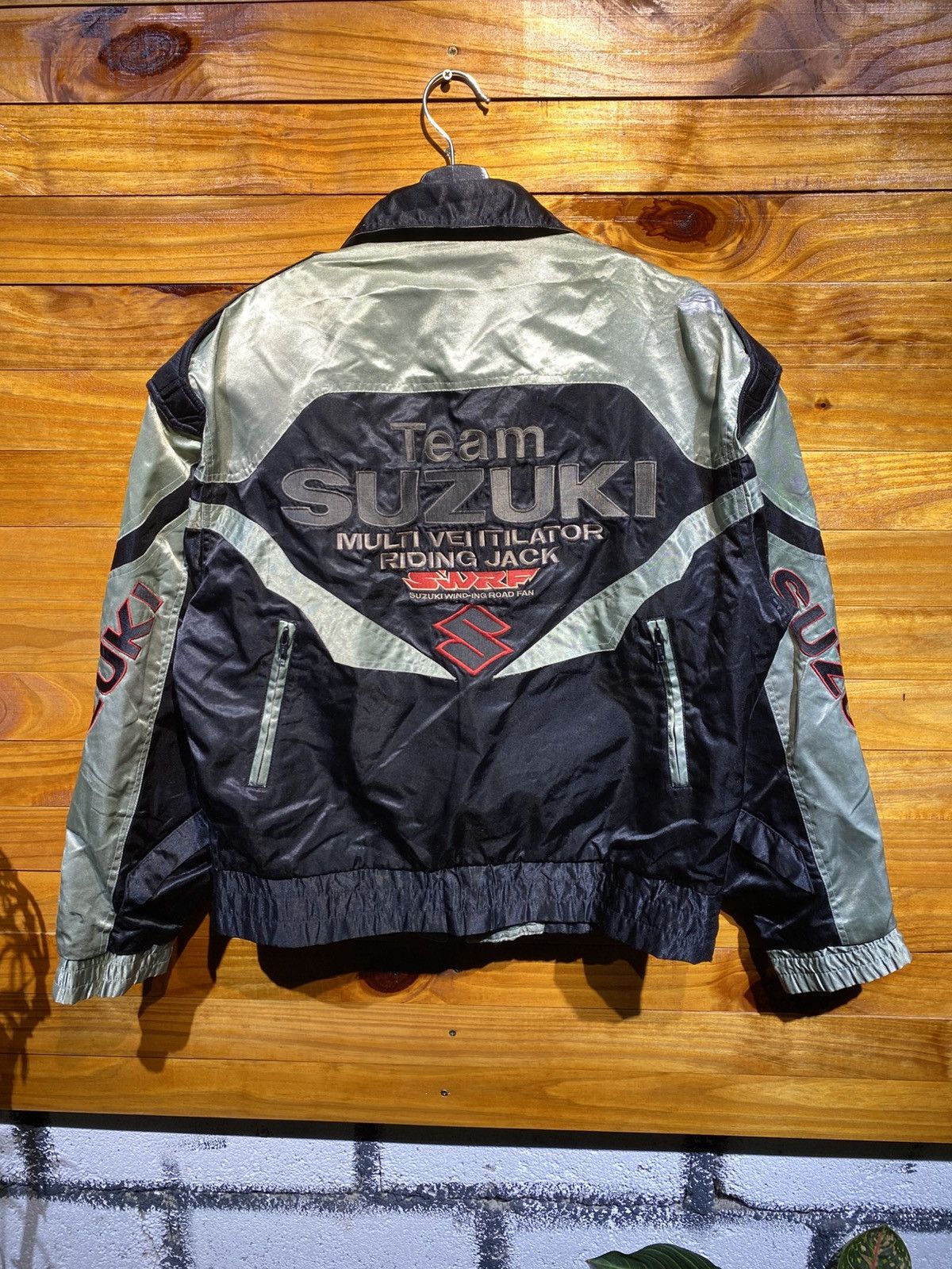 Japanese Brand Vintage Suzuki Team Motorcycle Riding Black Metallic Green Size US L / EU 52-54 / 3 - 3 Thumbnail