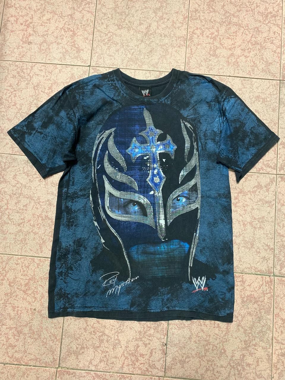 Vintage Rey Mysterio Vintage Tee Size US L / EU 52-54 / 3 - 1 Thumbnail