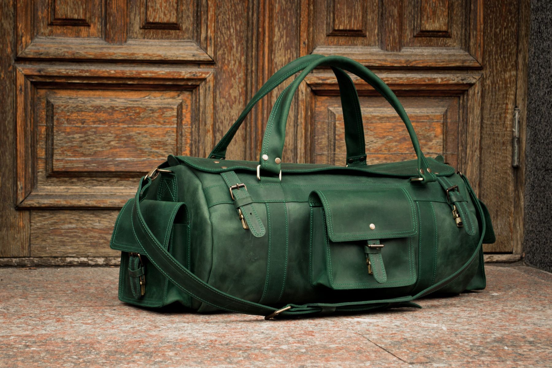Handmade Leather travel bag "BISON" Size ONE SIZE - 1 Thumbnail