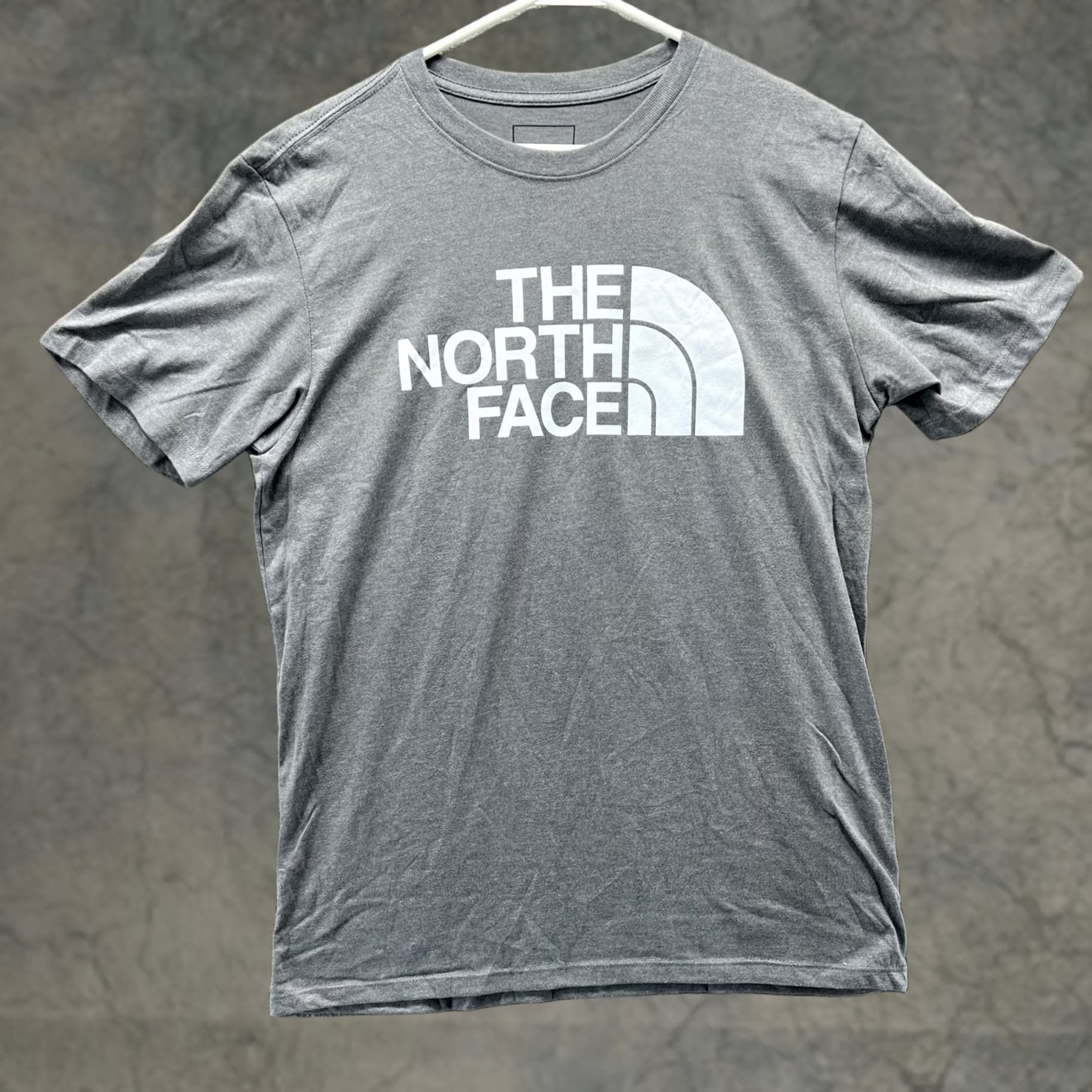 The North Face The North Face Shirt Mens Medium Gray Logo Graphic Tee Tagless Crew Neck Short Sleeve T-Shirt Size US M / EU 48-50 / 2 - 1 Thumbnail