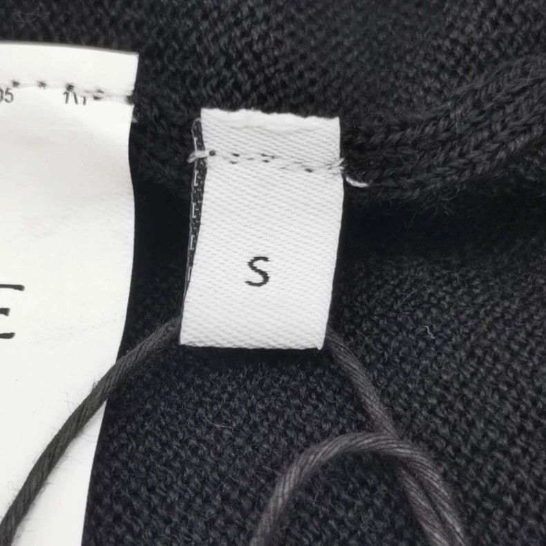Loewe LOEWE V-neck knitwear Size S / US 4 / IT 40 - 4 Thumbnail