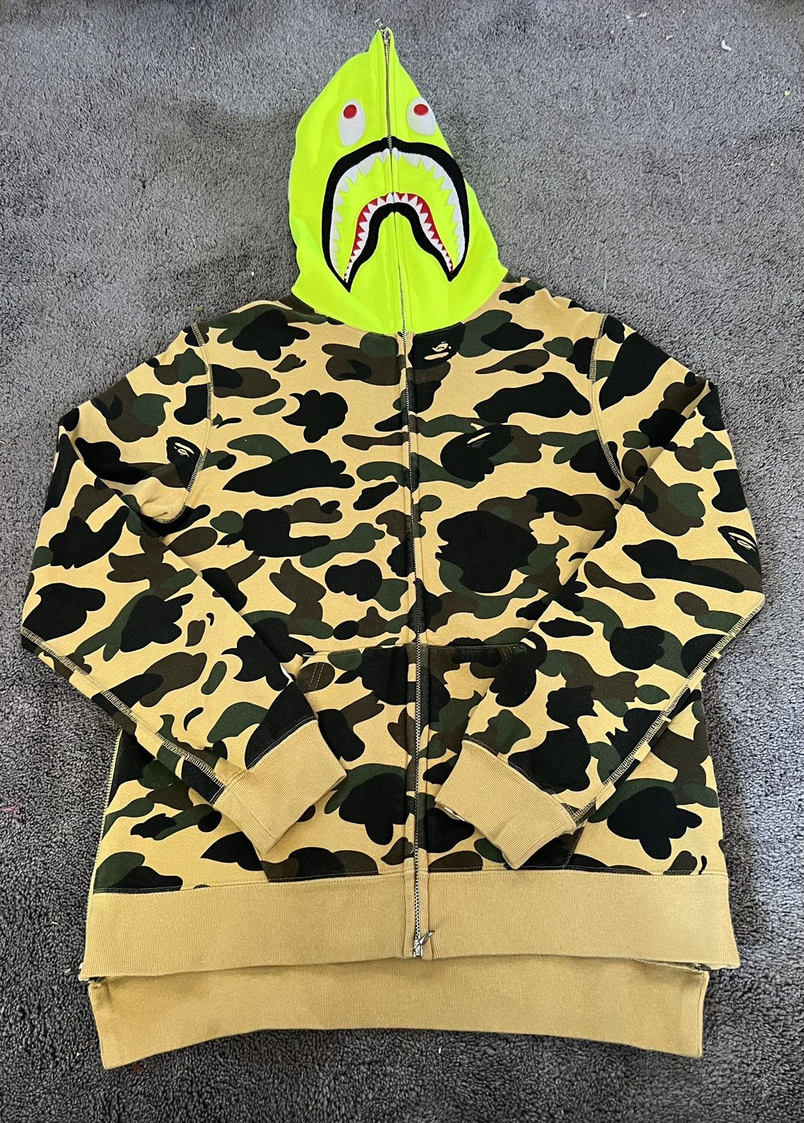 Image of Bape 1St Camo Full Zip Shark Hoodie in Yellow, Women's (Size Small)