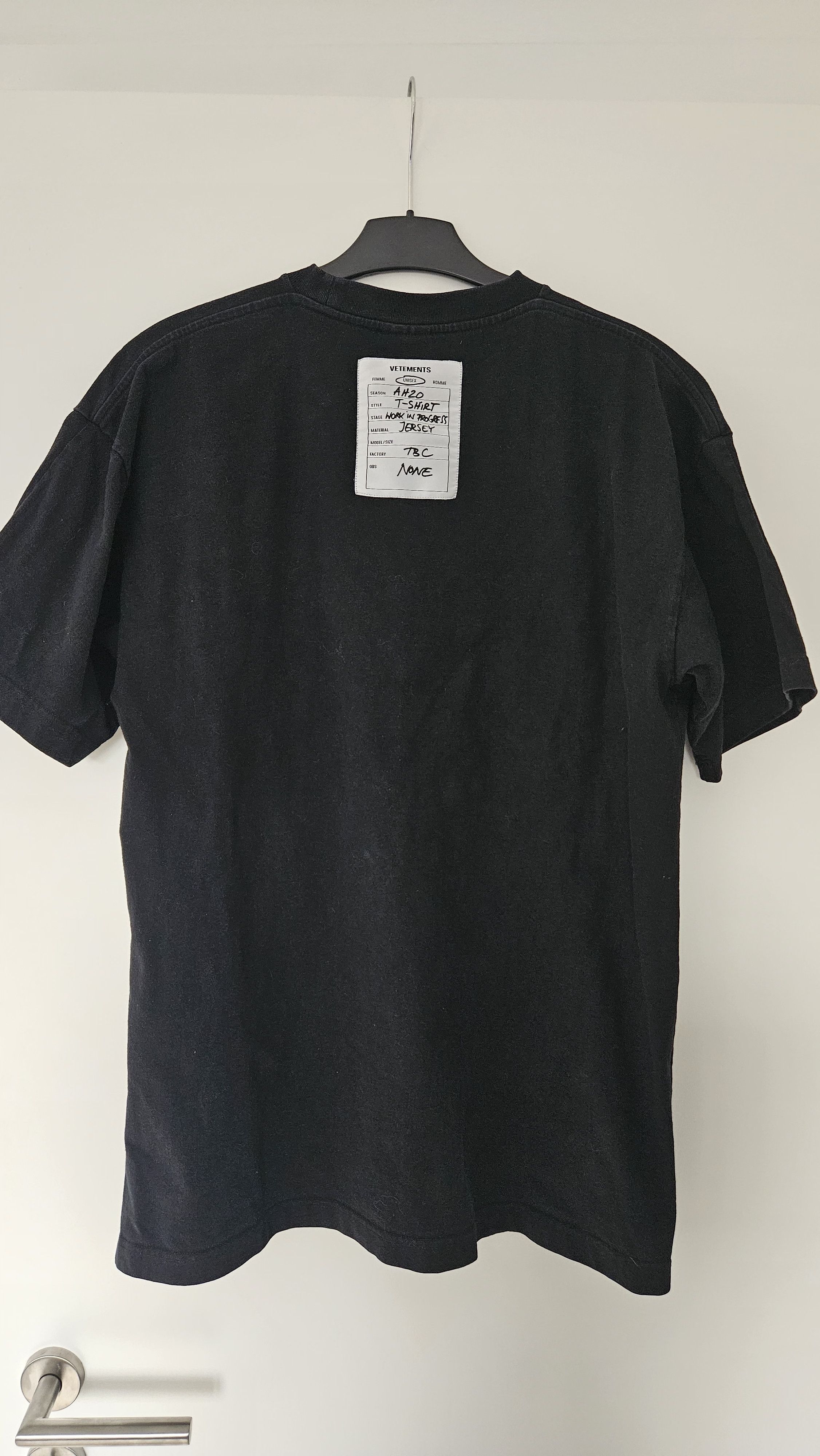 Vetements VETEMENTS UNISEX WINTER 2018 Size US L / EU 52-54 / 3 - 6 Thumbnail