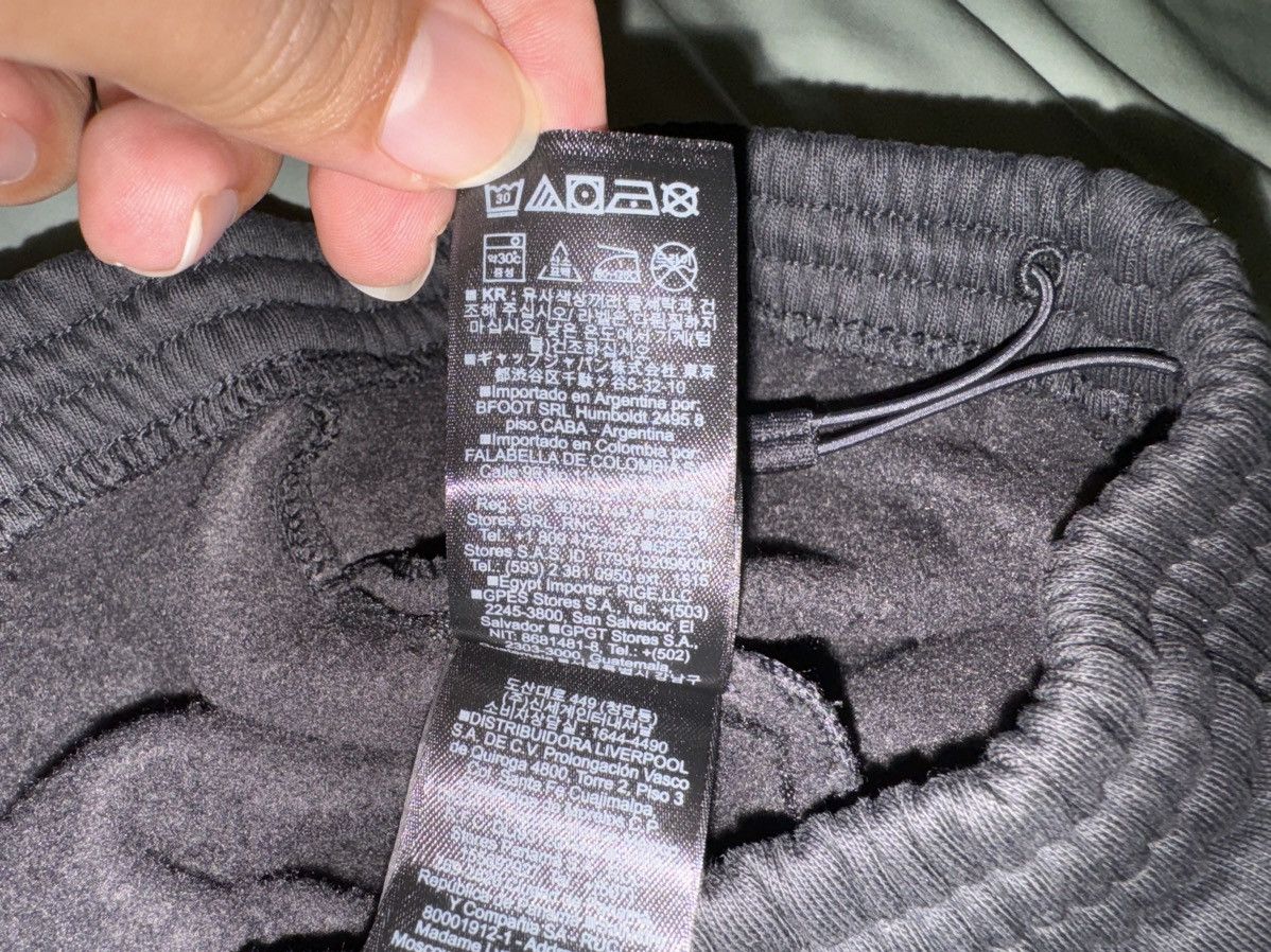 Balenciaga × Gap × Kanye West Yeezy Gap Sweatpants Black Size Small Size US 30 / EU 46 - 15 Thumbnail