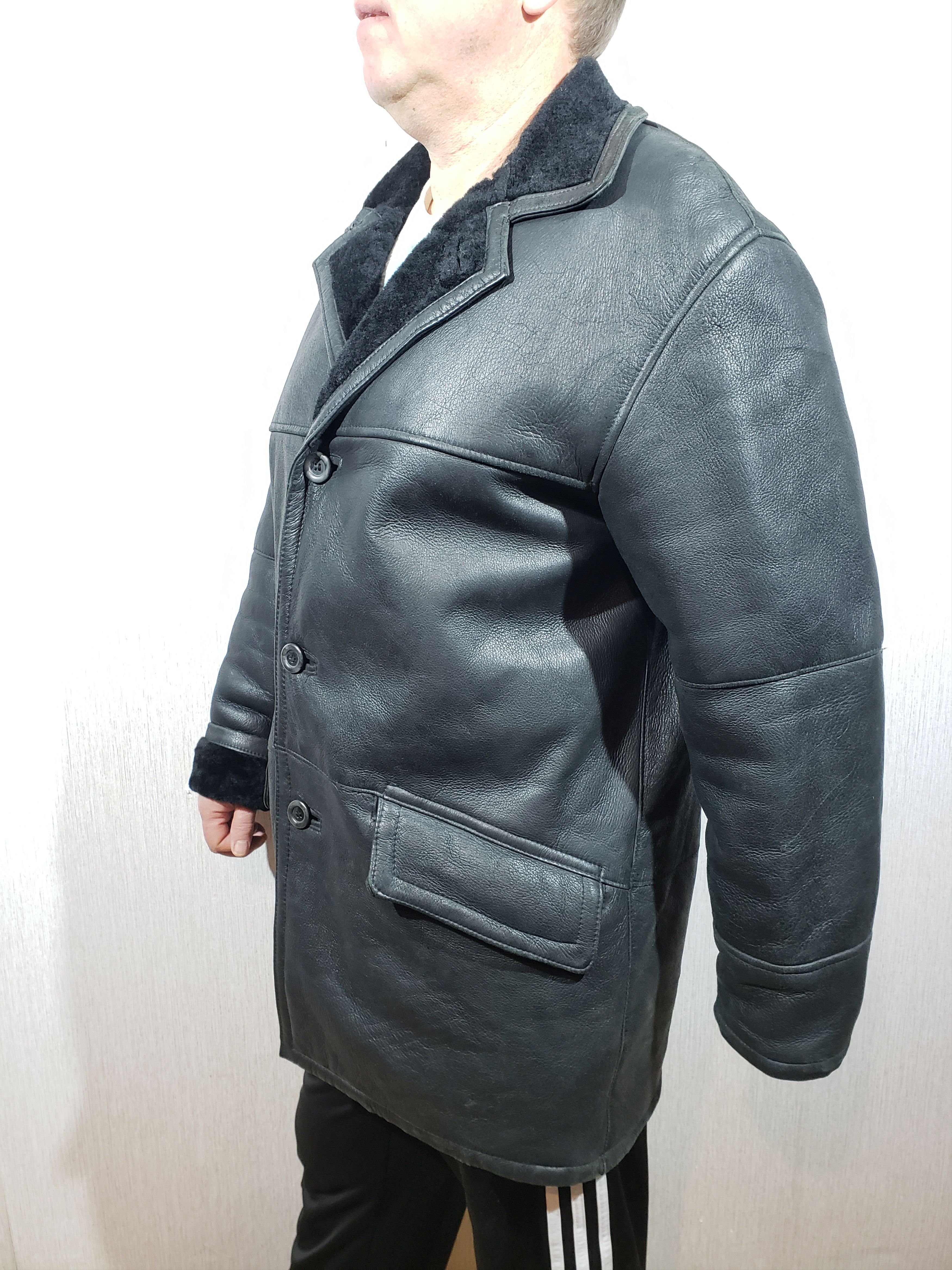 Other Wonderful men's black sheepskin coat with buttons. Size US XL / EU 56 / 4 - 2 Thumbnail