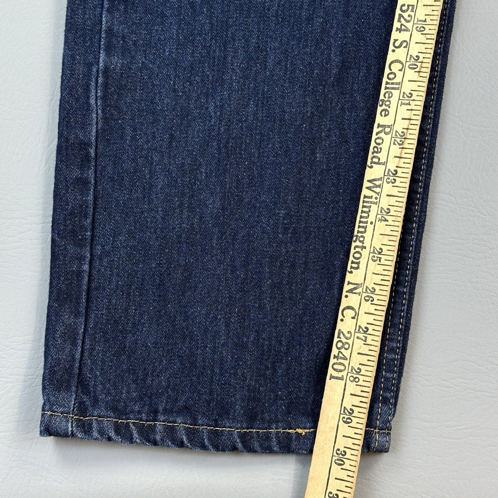 Levi's Levis 505 Jeans Mens 40x30 Blue Dark Wash Denim Regular Fit Straight Leg Jeans Size US 40 / EU 56 - 3 Thumbnail