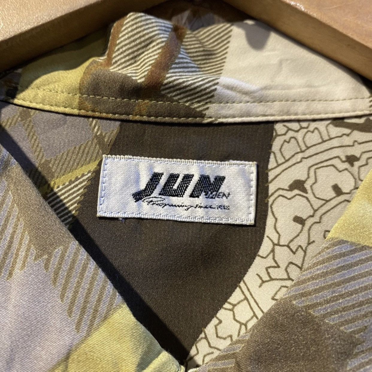 Japanese Brand × Jun Takahashi × Vintage Vintage Jun Men X Jun Takashi Button Ups Size US L / EU 52-54 / 3 - 7 Thumbnail