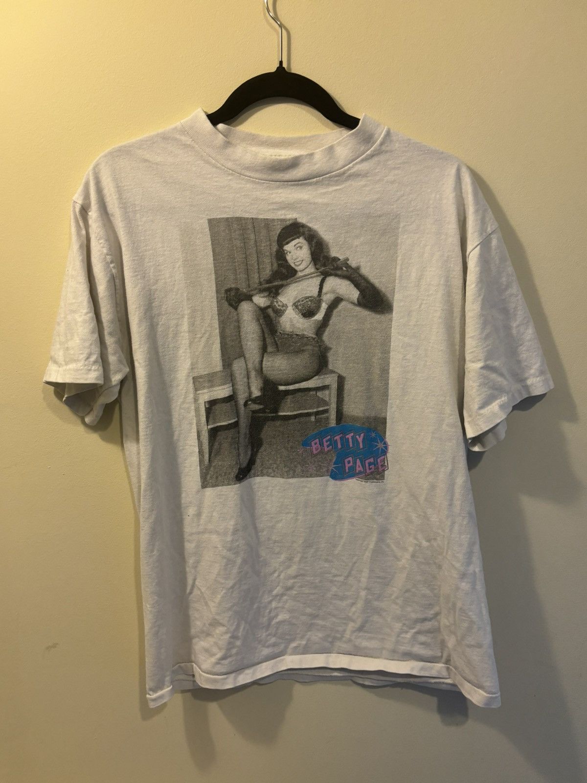 Other Betty Page Tee Size US M / EU 48-50 / 2 - 1 Thumbnail
