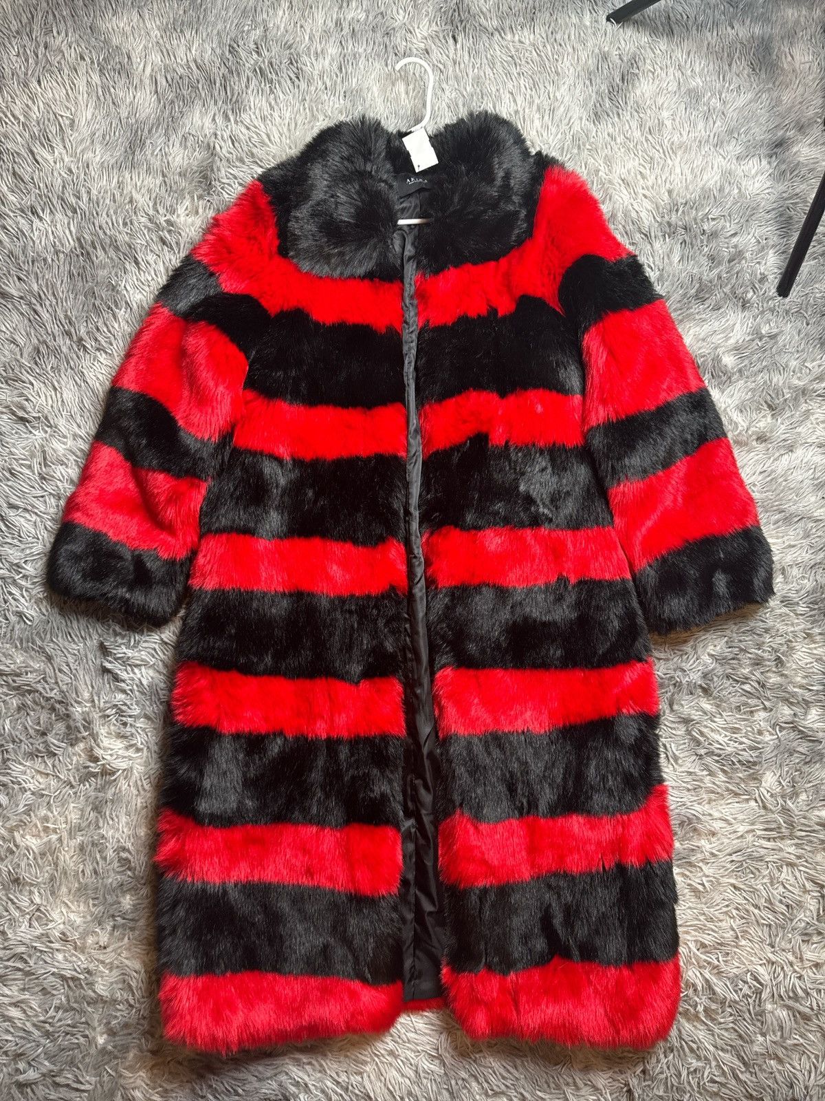Akira Akira Red and black faux fur coat Size M / US 6-8 / IT 42-44 - 2 Thumbnail