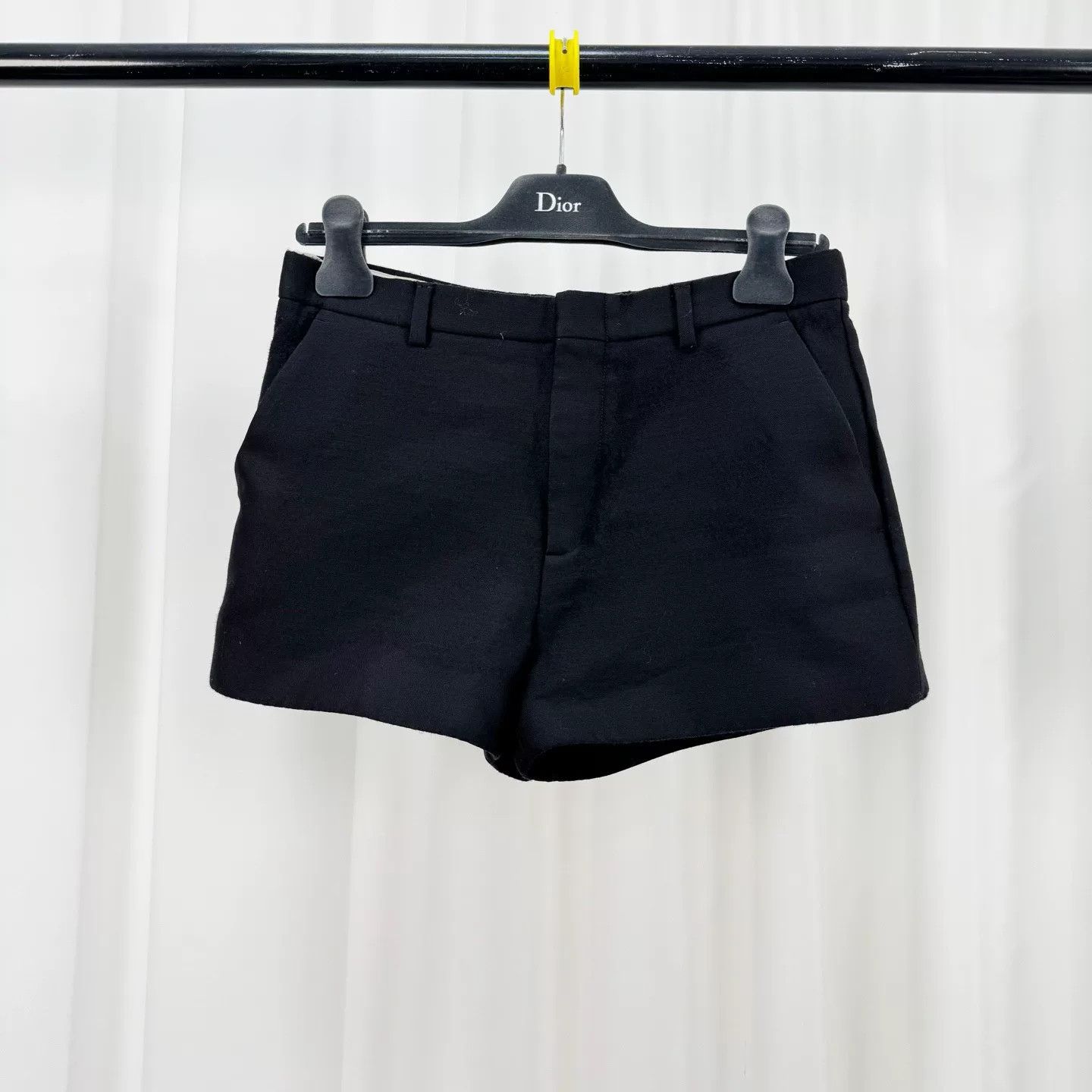 Gucci Gucci 2025 New Black Wool Shorts Size 40" / US 18 - 1 Thumbnail