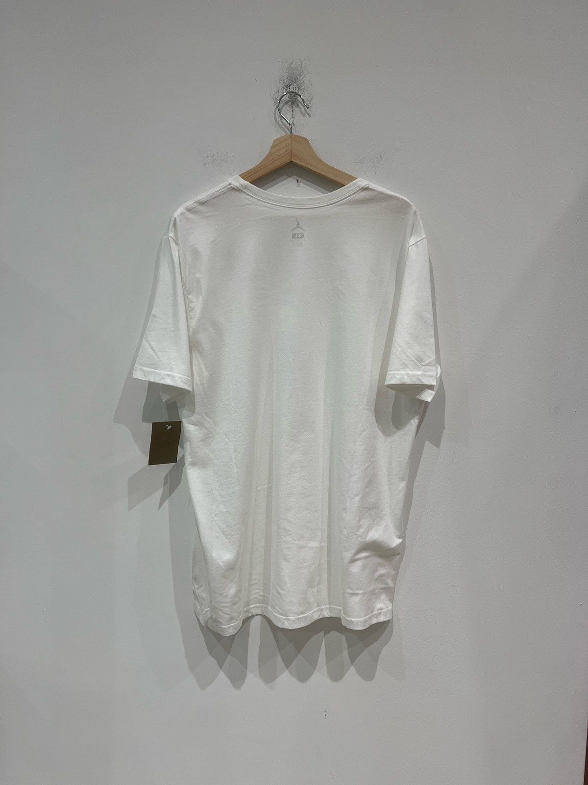 Jordan Brand × October's Very Own Air Jordan x OVO Tee White/Metallic Gold Size: XL Size US XL / EU 56 / 4 - 3 Thumbnail