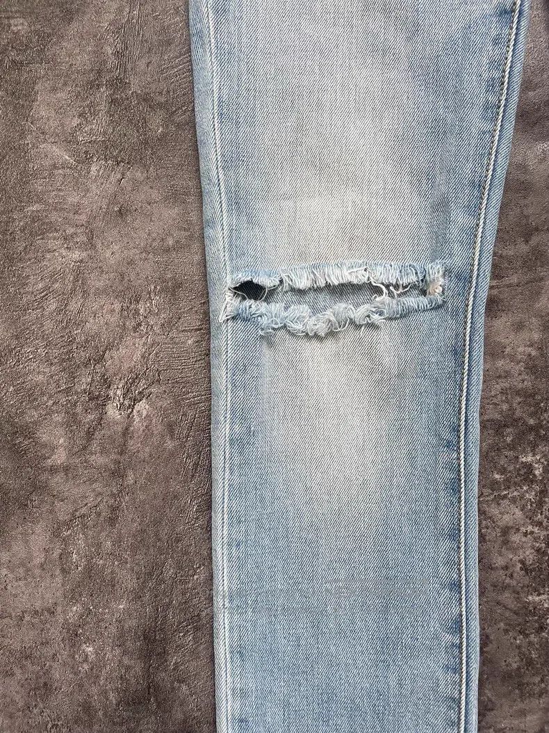 Saint Laurent Paris Saint Laurent Paris Washed Blue Destroyed Denim Pants Size US 26 / EU 42 - 3 Thumbnail