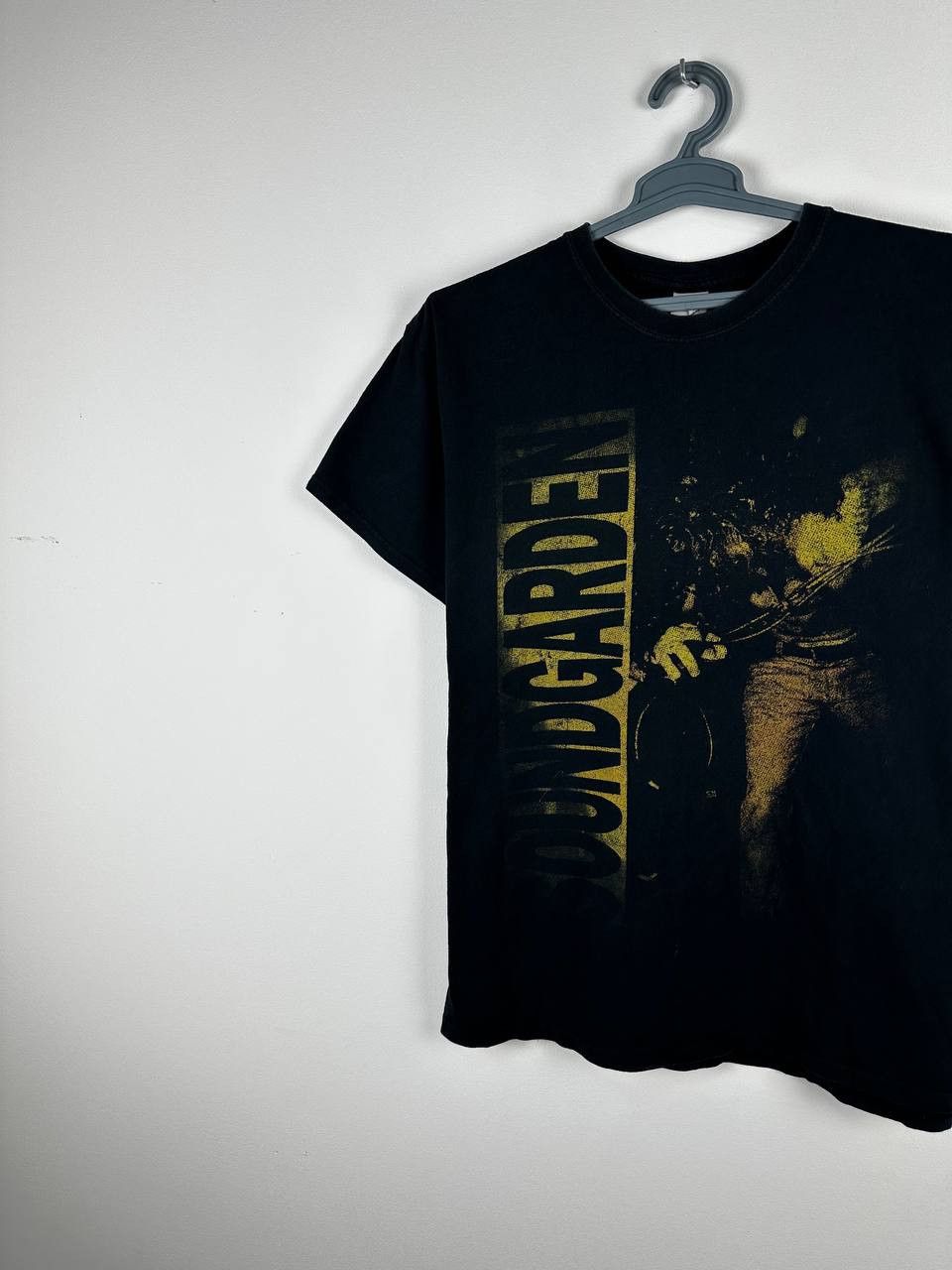Band Tees × Vintage VINTAGE SOUNDGARDEN BADMOTOFINGER GRUNGE TEE NIRVANA HOLE Size US L / EU 52-54 / 3 - 3 Thumbnail