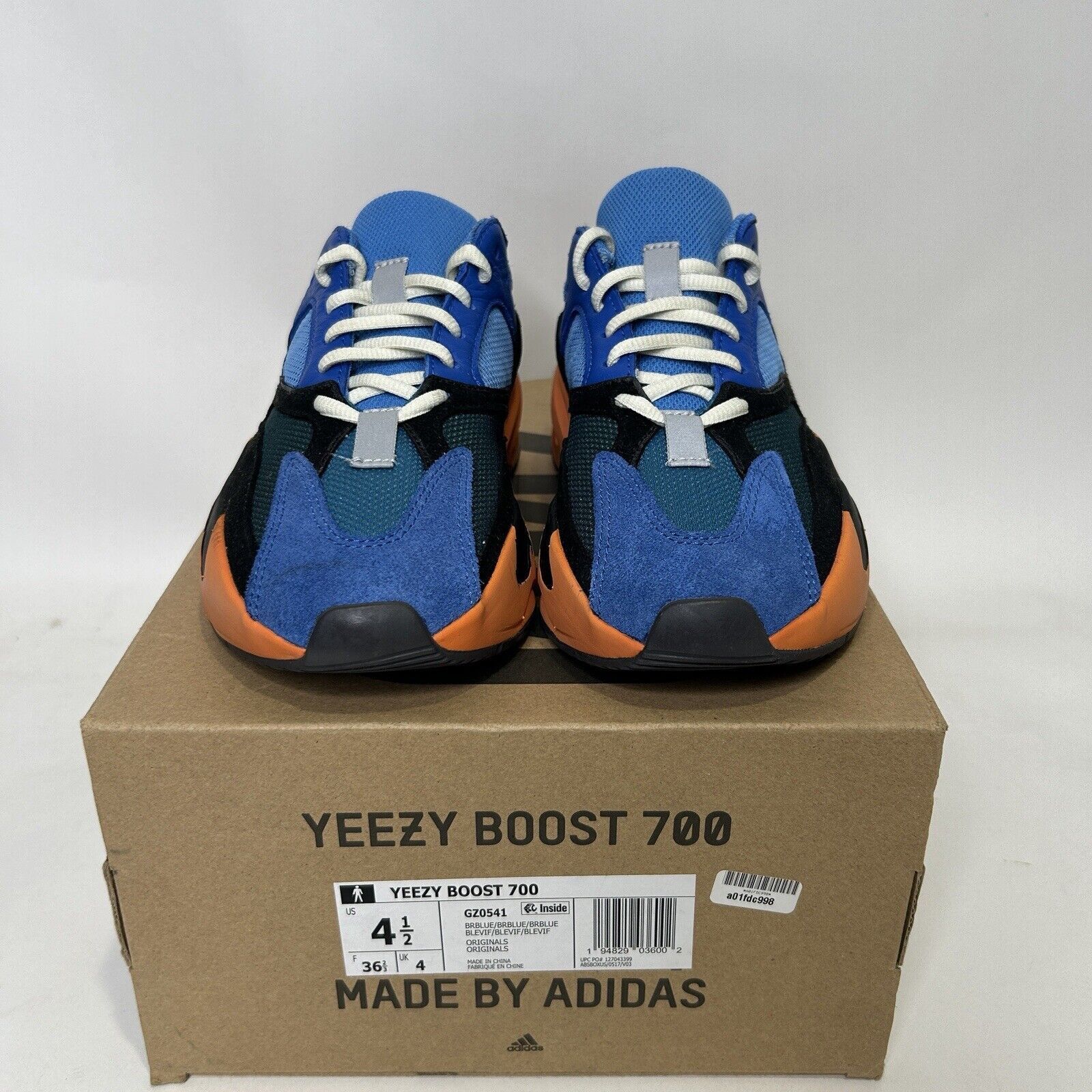 Adidas Adidas Yeezy Boost 700 “Bright Blue” 2024 Size US 6 / IT 36 - 2 Thumbnail