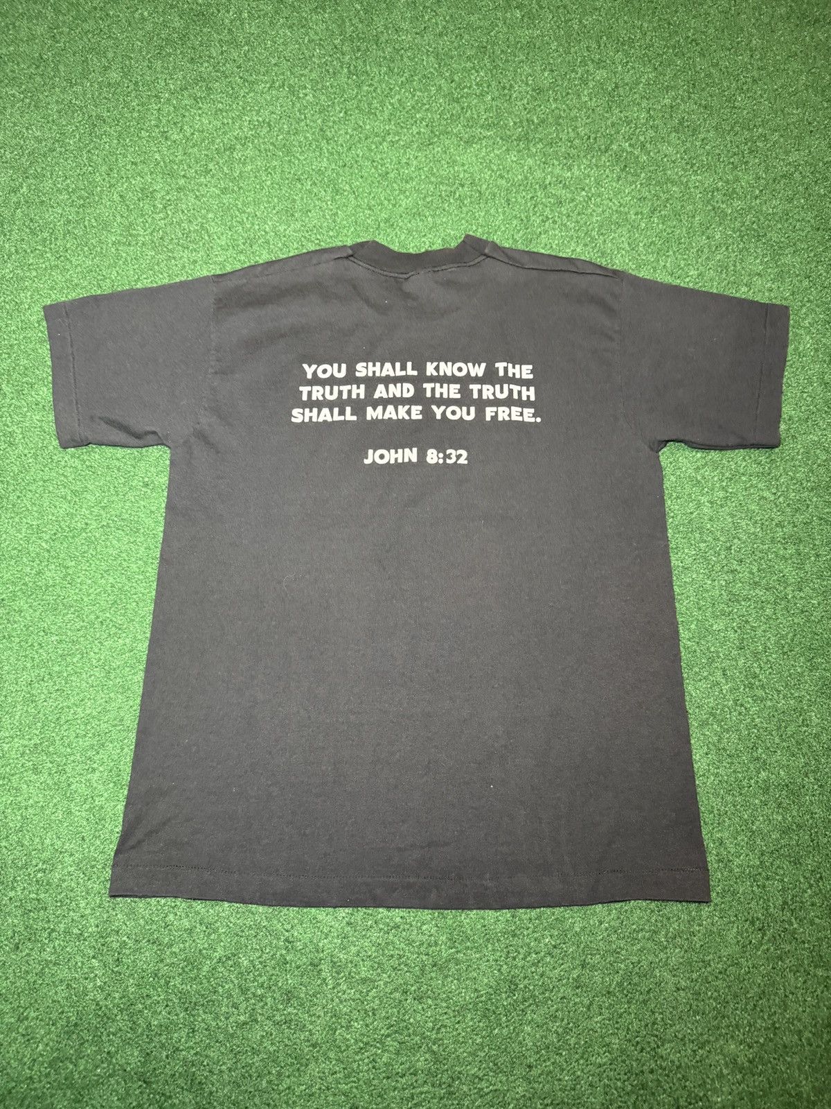 Vintage America USA Vintage 90s Truth Shall Make You Free T Shirt Size US L / EU 52-54 / 3 - 3 Thumbnail