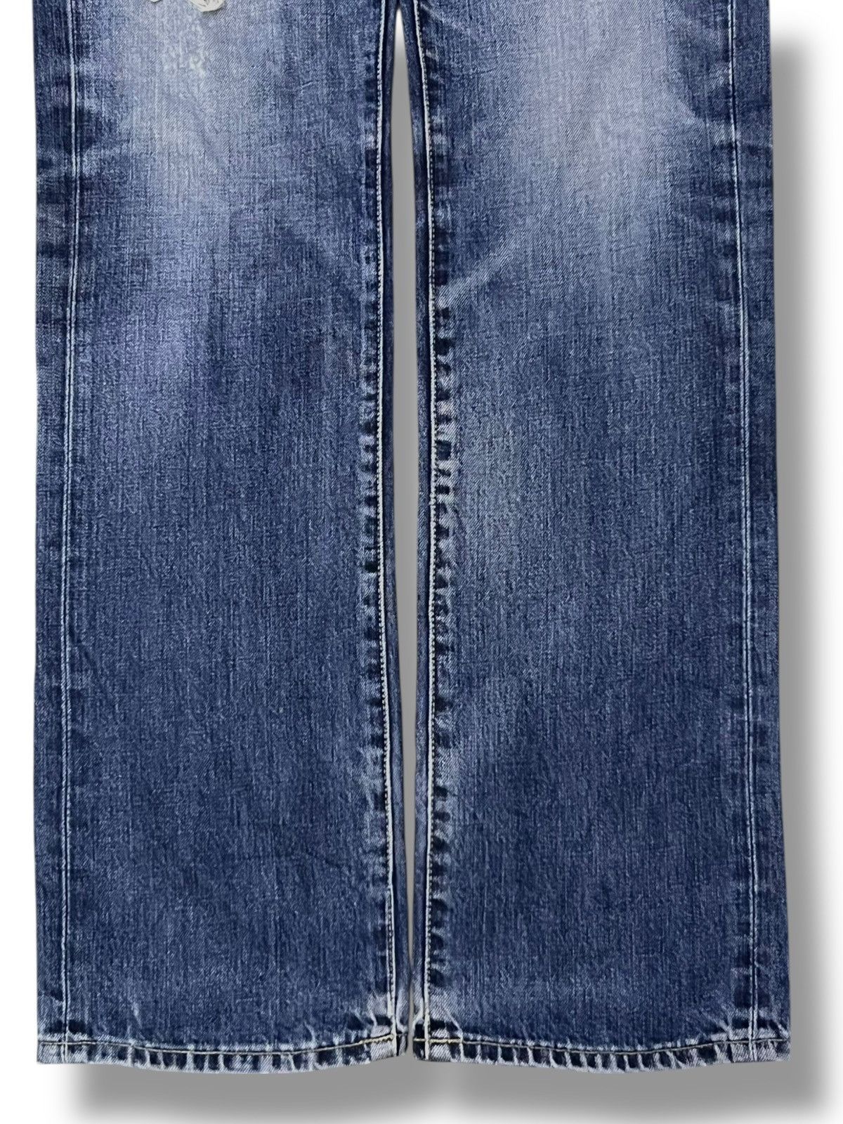 Uniqlo Vintage Uniqlo UJ Japan - Faded Wash, Distressed Denim Size US 31 - 6 Thumbnail
