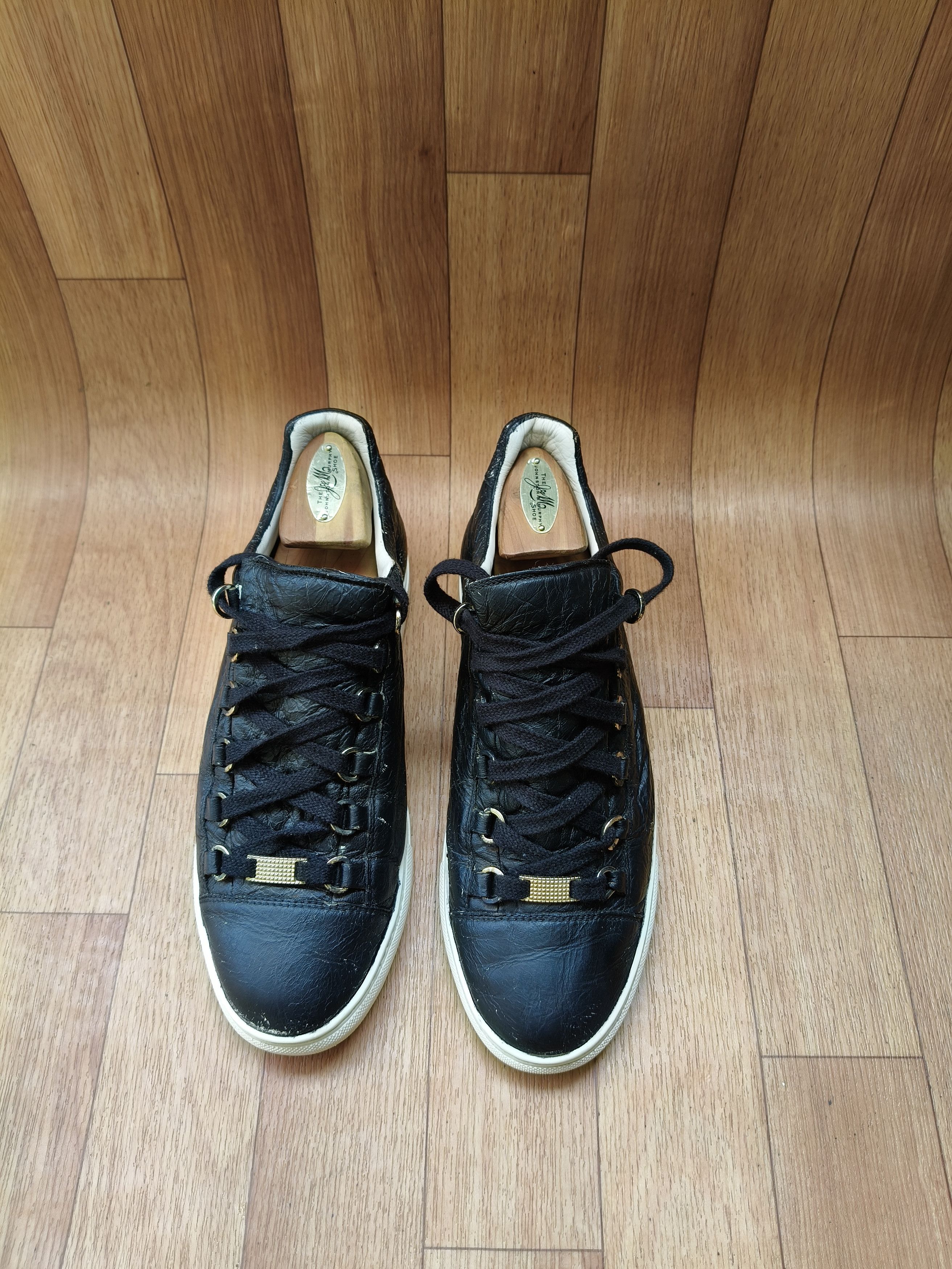Balenciaga BALENCIAGA ARENA CRACKED EFFECT LOW TOP SNEAKERS Size US 7.5 / EU 40-41 - 6 Thumbnail