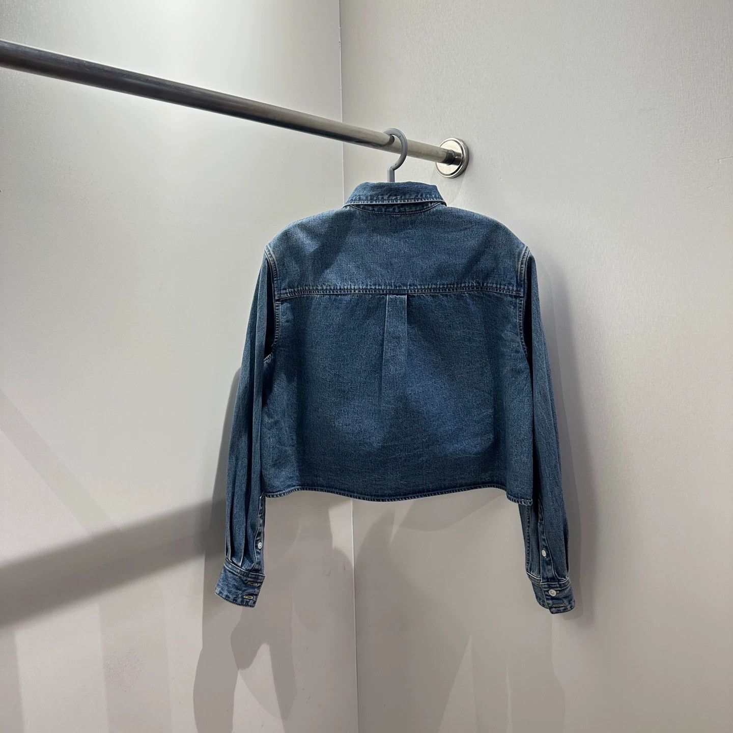 Celine Celine Triomphe Embroidered Pocket Denim Shirt XS Cotton Size XS / US 0-2 / IT 36-38 - 2 Thumbnail