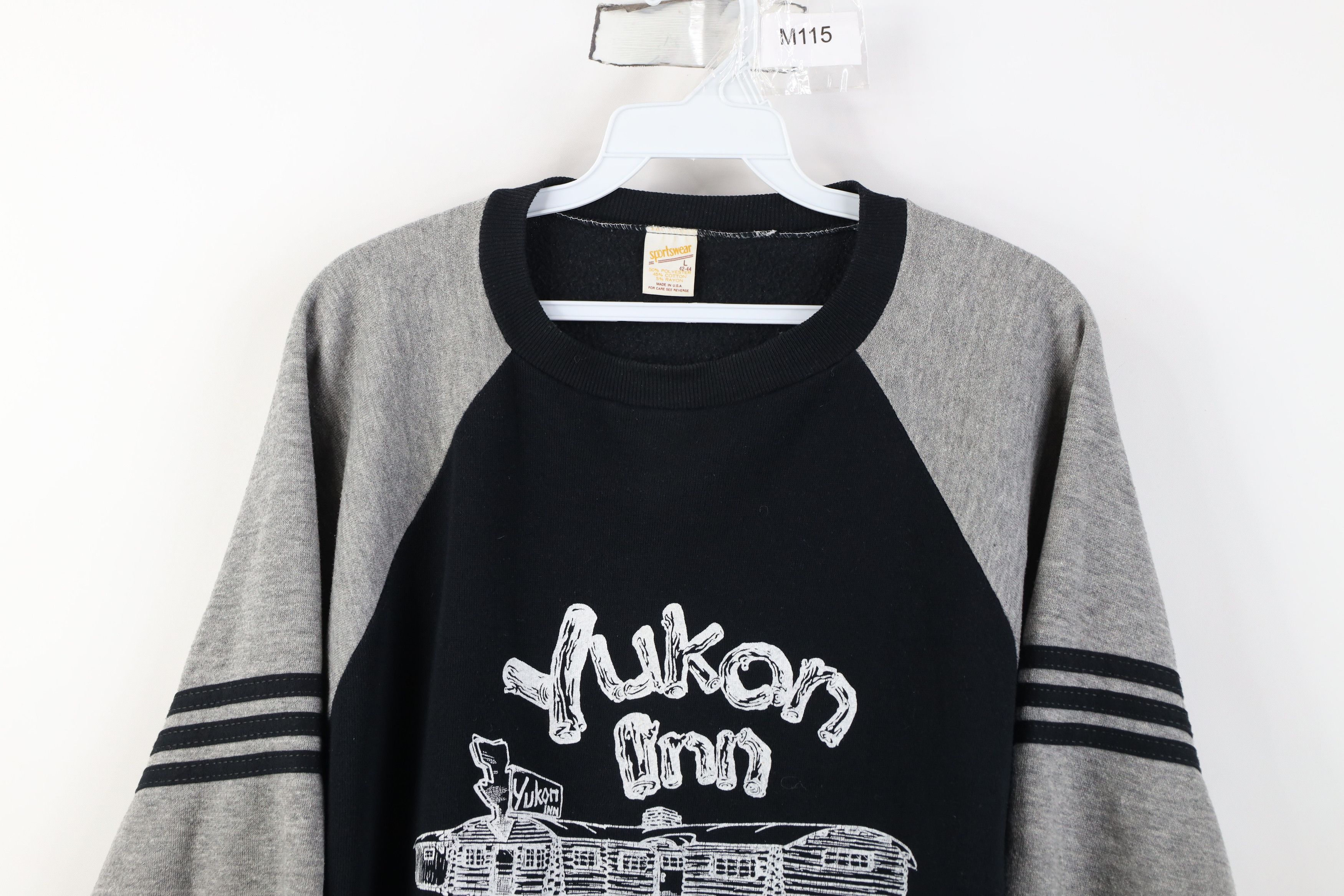 Vintage Vintage 70s Yukon Paradise Michigan Raglan Sweatshirt Size L / US 10 / IT 46 - 2 Thumbnail