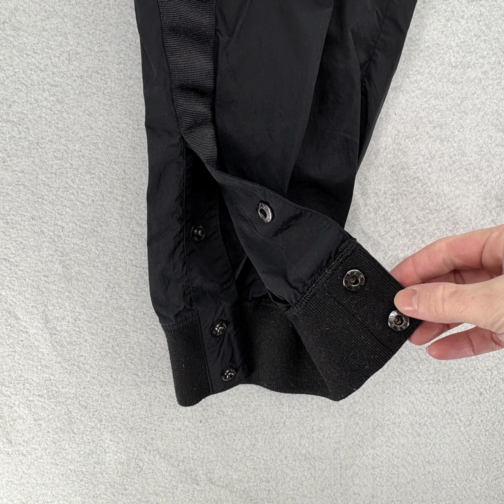 Athleta Athleta Womens Legend Track Pant Small Tall Black Nylon Drawstring Pants Slim Elastic Waist Pockets Side Stripe Zip Pocket Athletic Activewear Women Size 28" / US 6 / IT 42 - 4 Thumbnail
