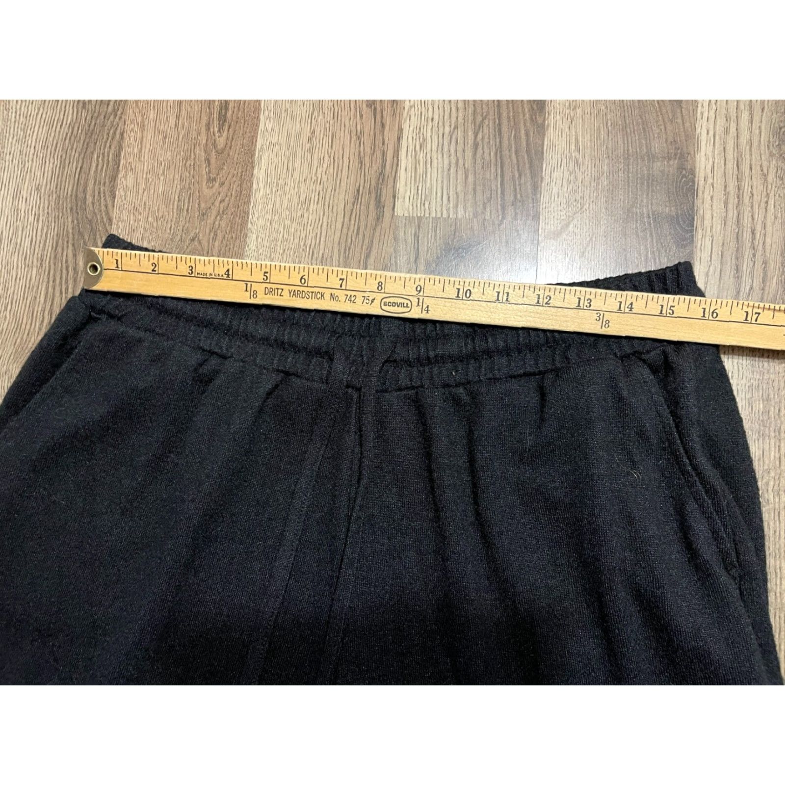 Vintage **Time And Tru Women's Black Sweatpants Size Large Drawstring** Time And Tru Women's Black Sweatpants Size Large Drawstring Size 36" / US 14 / IT 50 - 5 Thumbnail