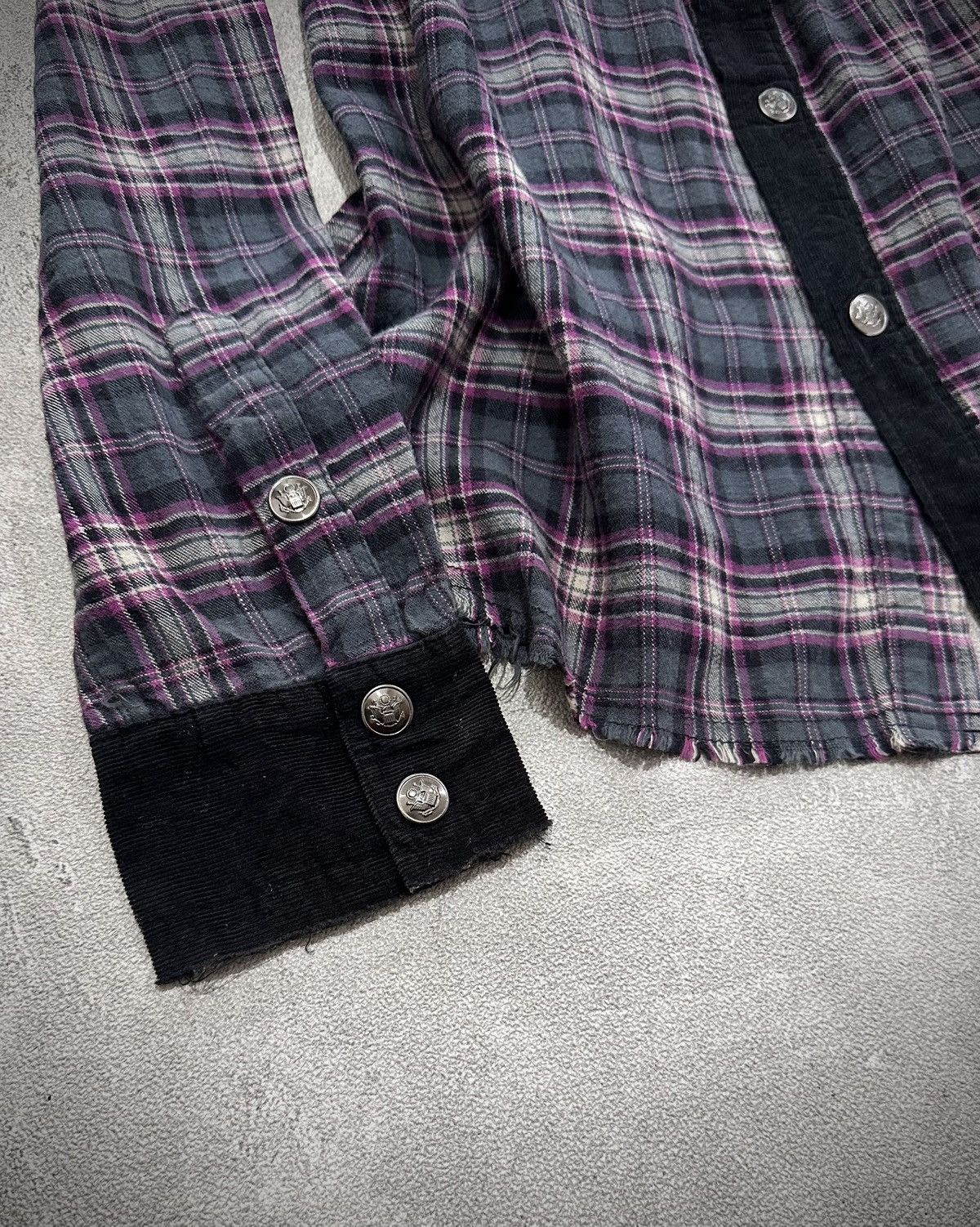 Japanese Brand Vkei In The Attic Studded Flannel Shirt Size US M / EU 48-50 / 2 - 4 Thumbnail