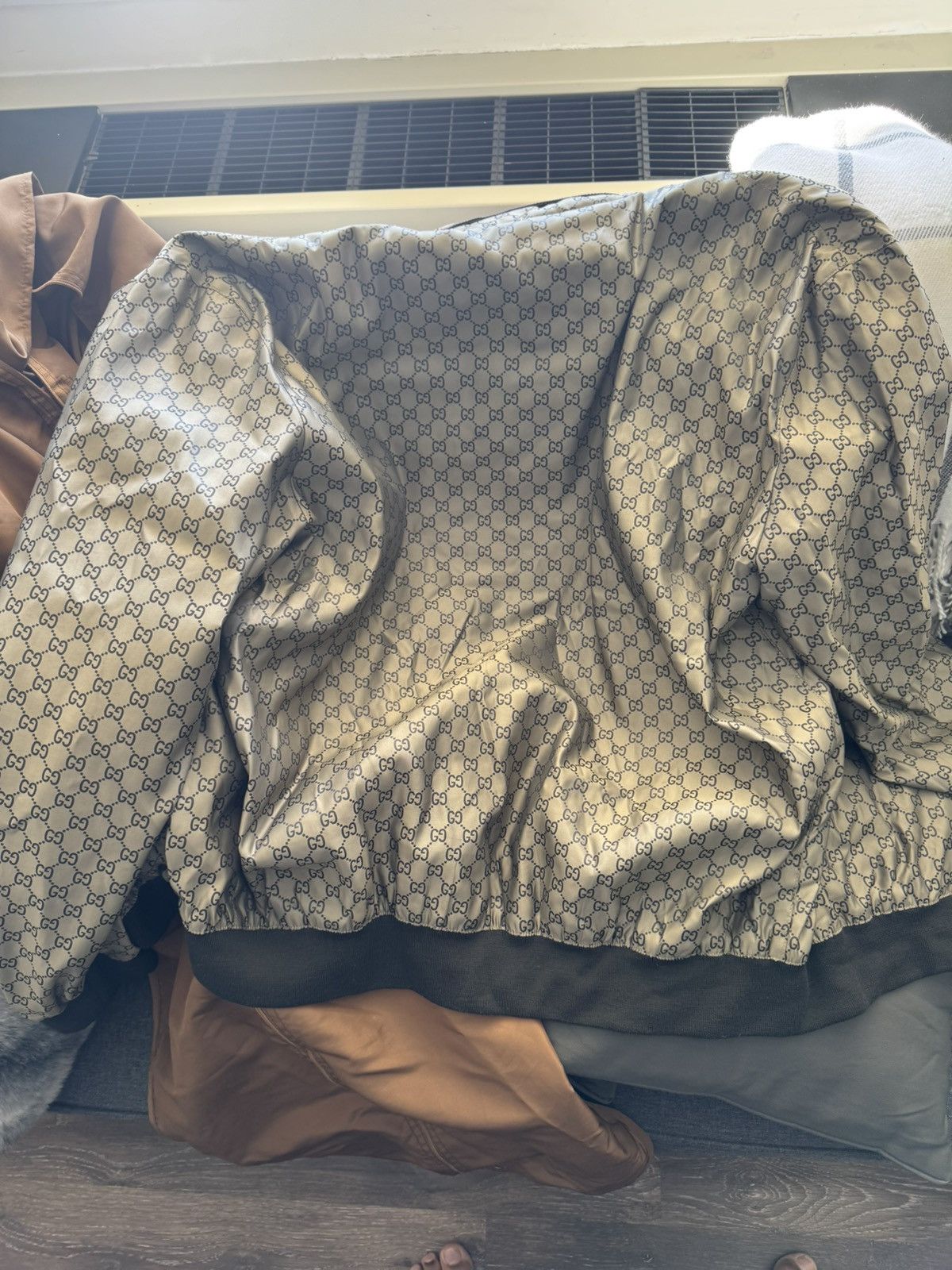 Gucci Gucci SS09 Monogram Satin Lightweight Bomber Size 60 (Rare) Size US XXL / EU 58 / 5 - 2 Thumbnail