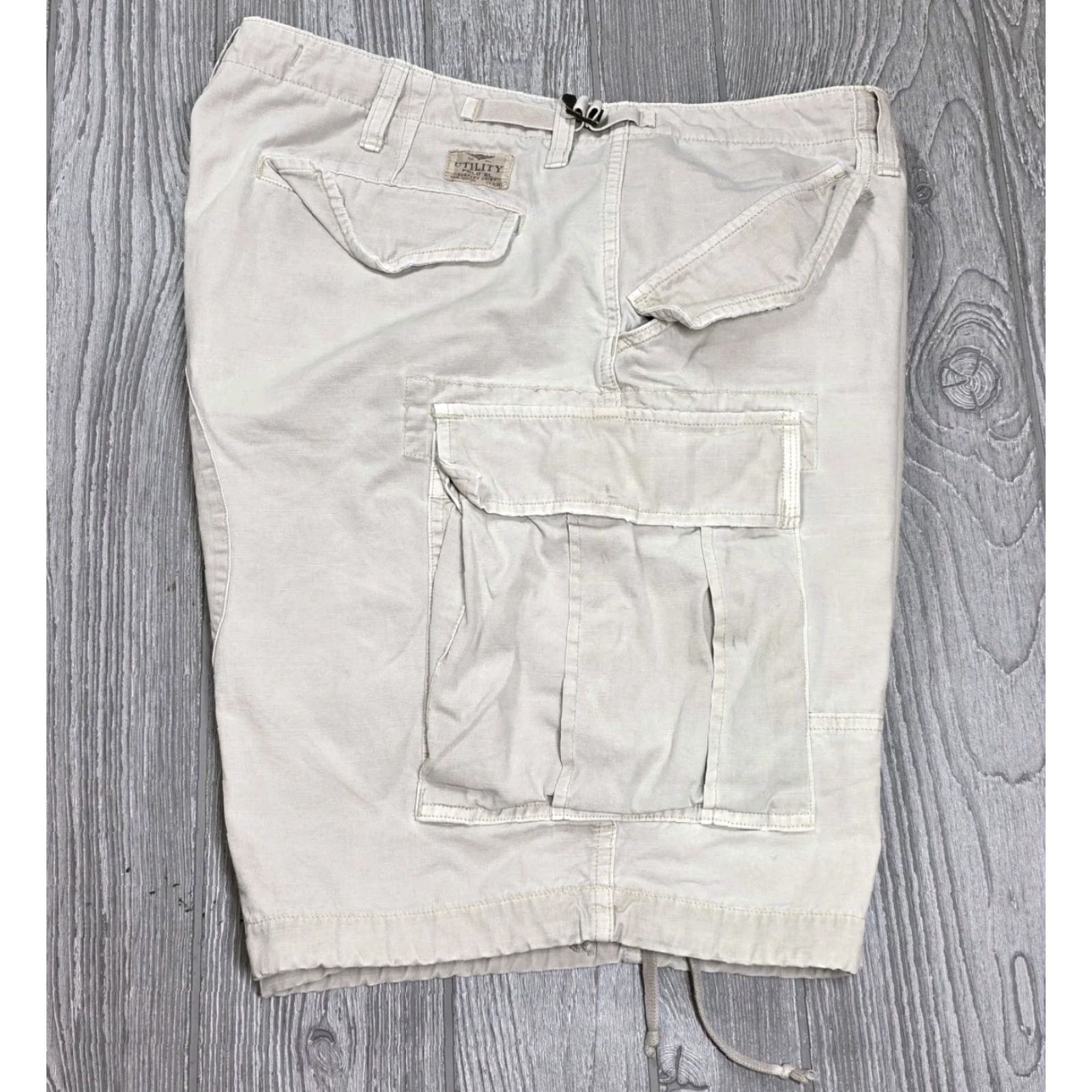 Polo Ralph Lauren Polo Ralph Lauren Cargo Shorts Mens 36 Beige Ripstop Drawstring Cargo Pocket Travel Casual Workwear Shorts Size US M / EU 48-50 / 2 - 6 Thumbnail
