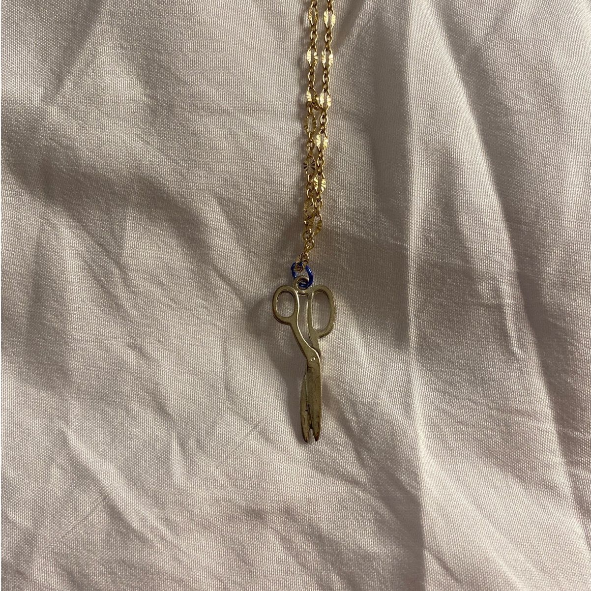 Other Gold-Tone Scissors Pendant Necklace Quirky Jewelry Craft Size ONE SIZE - 4 Thumbnail