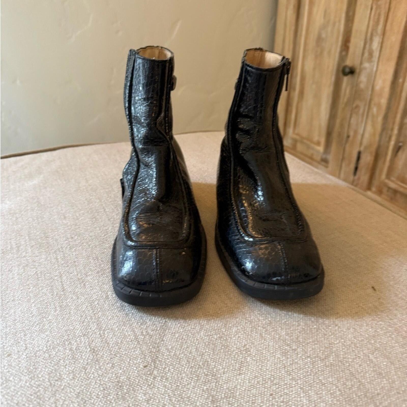 Moschino Moschino Patent Snake Embossed Ankle Boots Logo Italy 38 Size US 7.5 / IT 37.5 - 8 Thumbnail