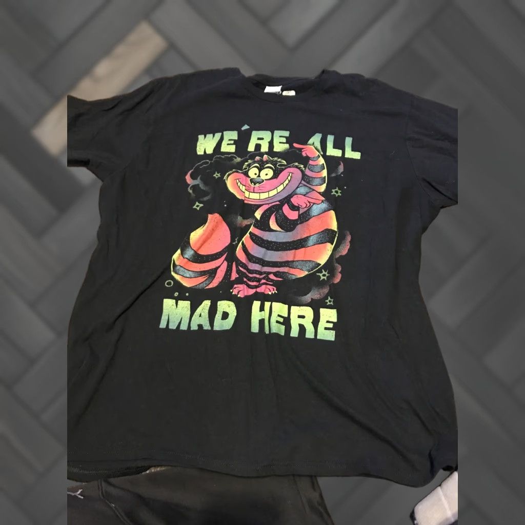 Disney Disney Alice In Wonderland Cheshire Cat Neon All Mad Here Men T Shirt XL Black T-Shirt Size XL Men Disney Pattern Solid Size US XL / EU 56 / 4 - 1 Thumbnail
